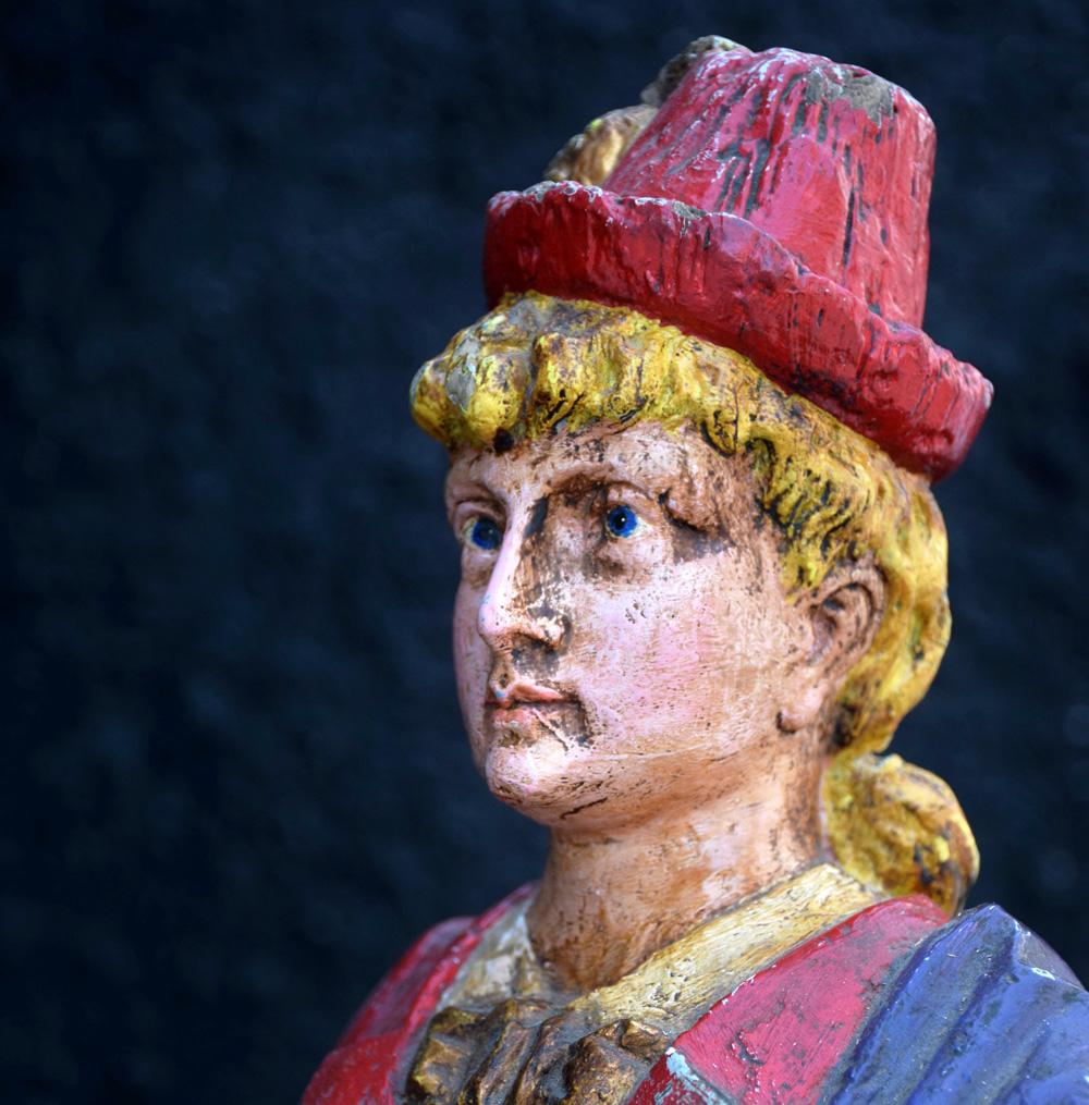 Antique Limonaire organ figure from Paris, circa 1880

This very rare artefact is originally believed to be from a 52-key ‘De Gouden Limonaire’ (The Golden Limonaire) this highly collectable French organ figure is in overall wonderful condition