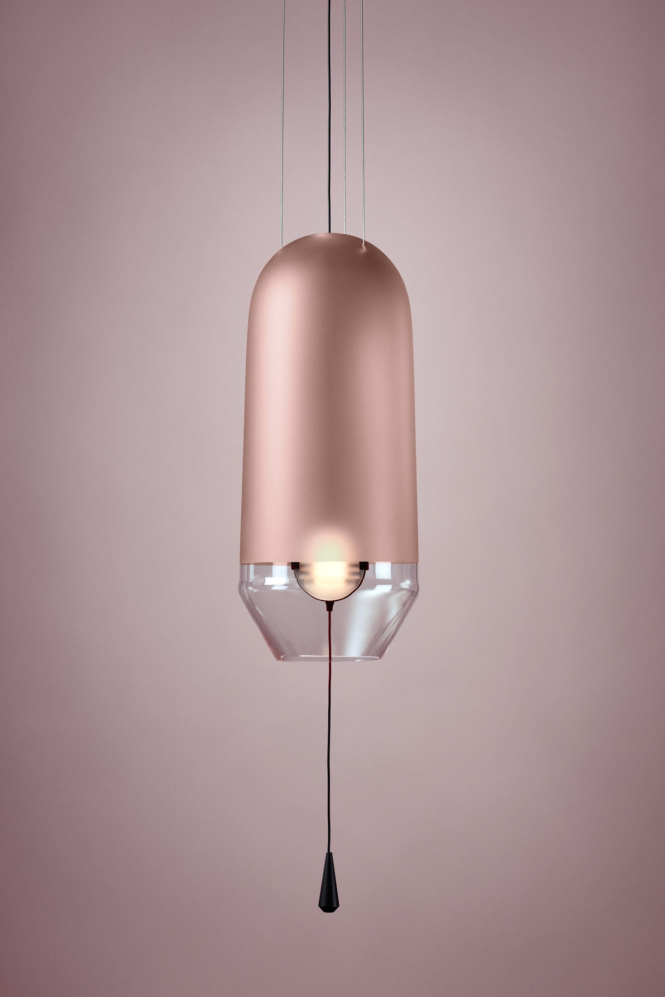 The Limpid Lights collection, a series of lighting objects that incorporate movement as a key element of its design.
By moving the light source away from, or closer to the lighting object, the intensity of the light can be adapted. We figured a way