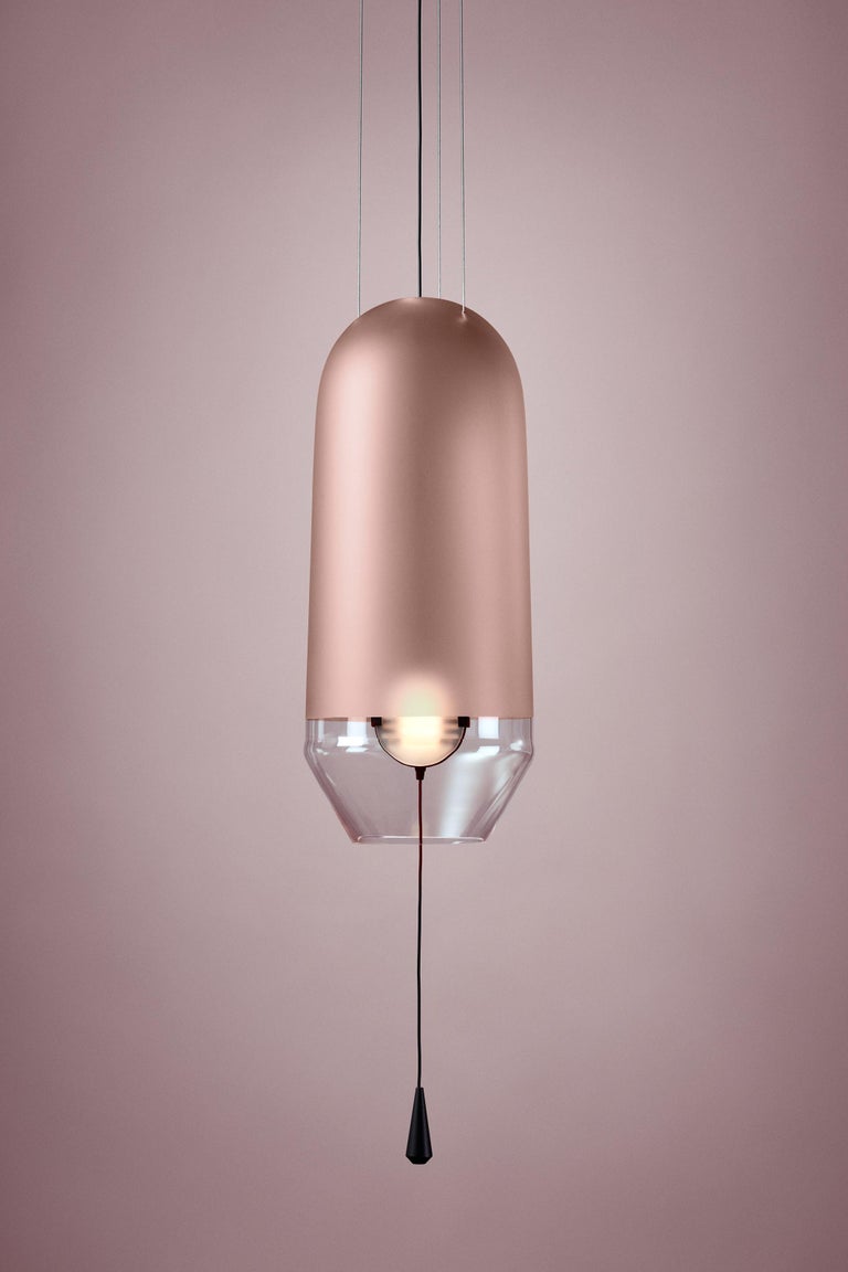 To order the Full-swing version please check our storefront.

The Limpid Lights collection, a series of lighting objects that incorporate movement as a key element of its design.
By moving the light source away from, or closer to the lighting