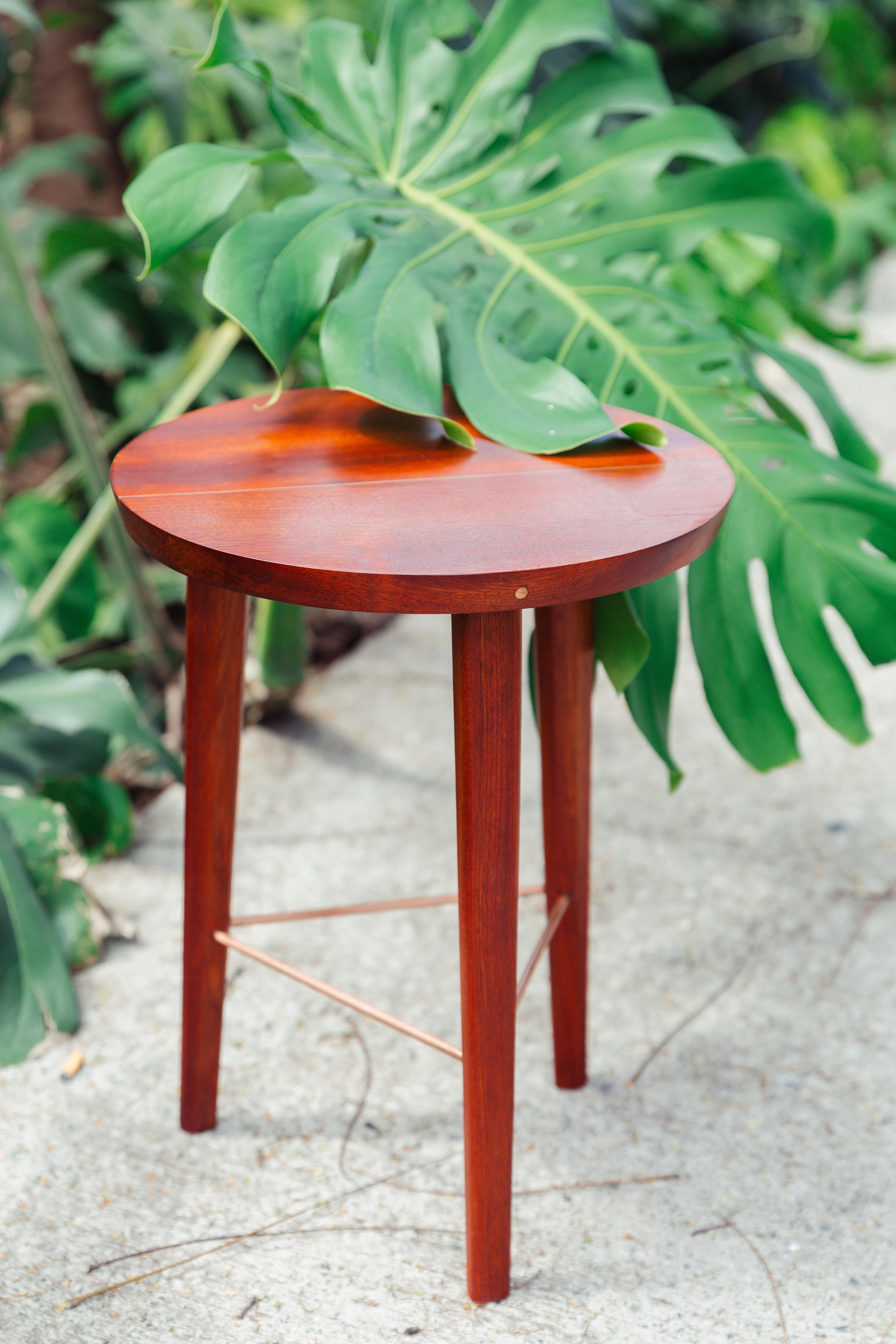Lin Contemporary Stool/Side Table in Brazilian Hardwood by Knót Artesanal For Sale 8