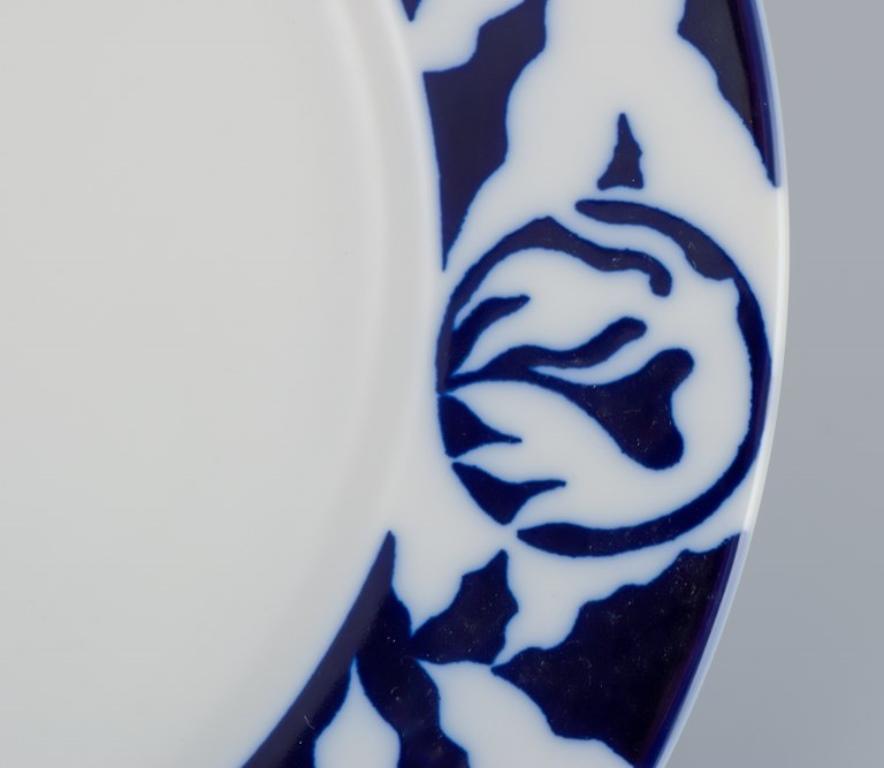 Lin Utzon for Rosenthal, Germany. Four plates in porcelain. In Excellent Condition For Sale In København, Copenhagen