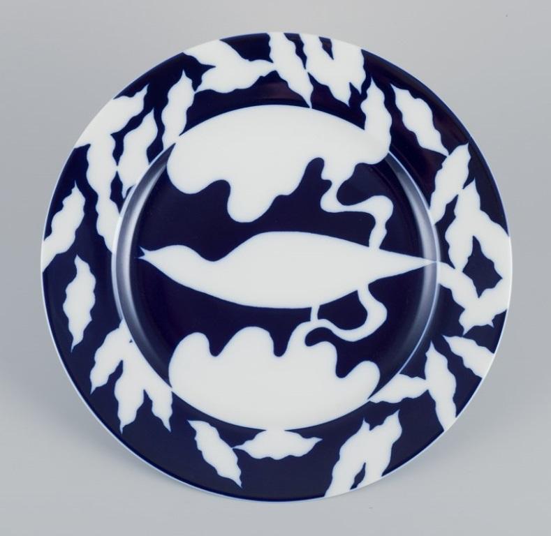 Lin Utzon für Rosenthal, Deutschland.
Drei Deckblätter.
Hans Christian Andersen 200. Jahrestag.
Markiert.
Perfekter Zustand.
Abmessungen: Durchmesser 30,7 cm.