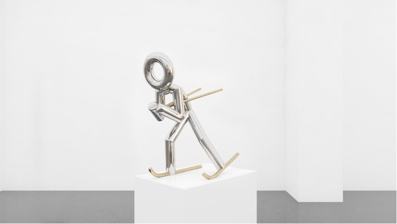 Lina Condes Figurative Sculpture – Legende