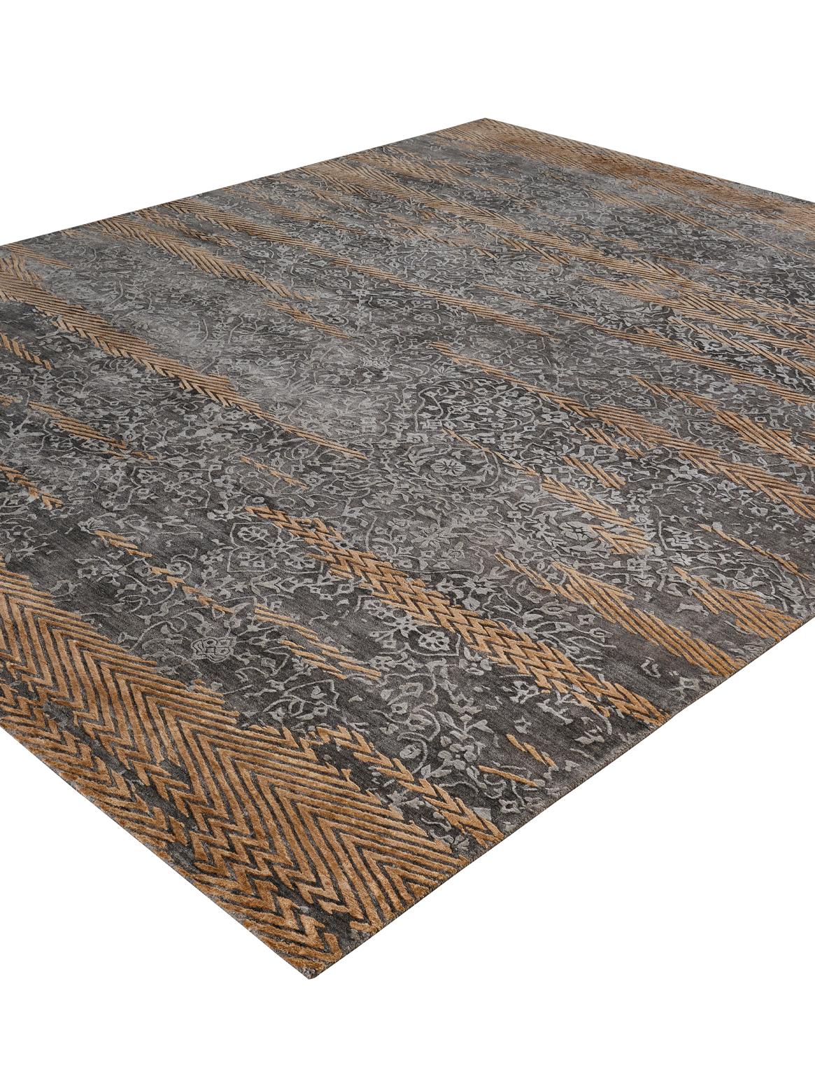 XXIe siècle et contemporain LINA Hand Knotted Rug in Yale Blue And Rust Colours by Hands en vente