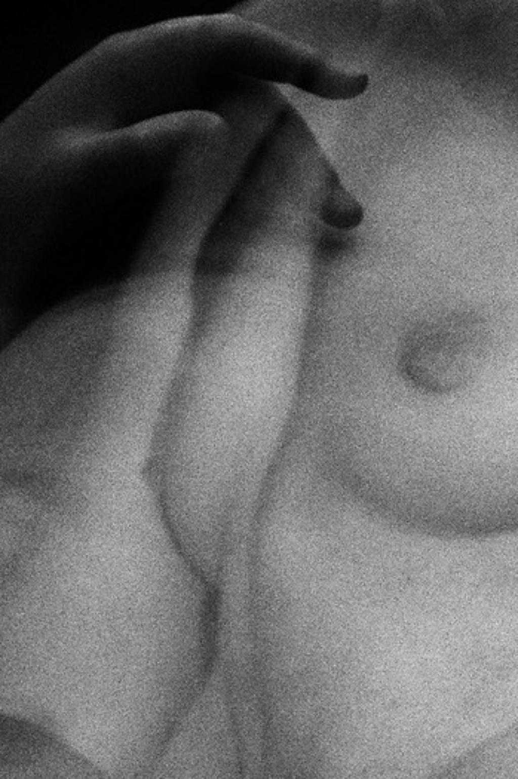 Untitled (Touching) – Lina Scheynius, Black and White, Woman, Body, Nude, Female For Sale 1