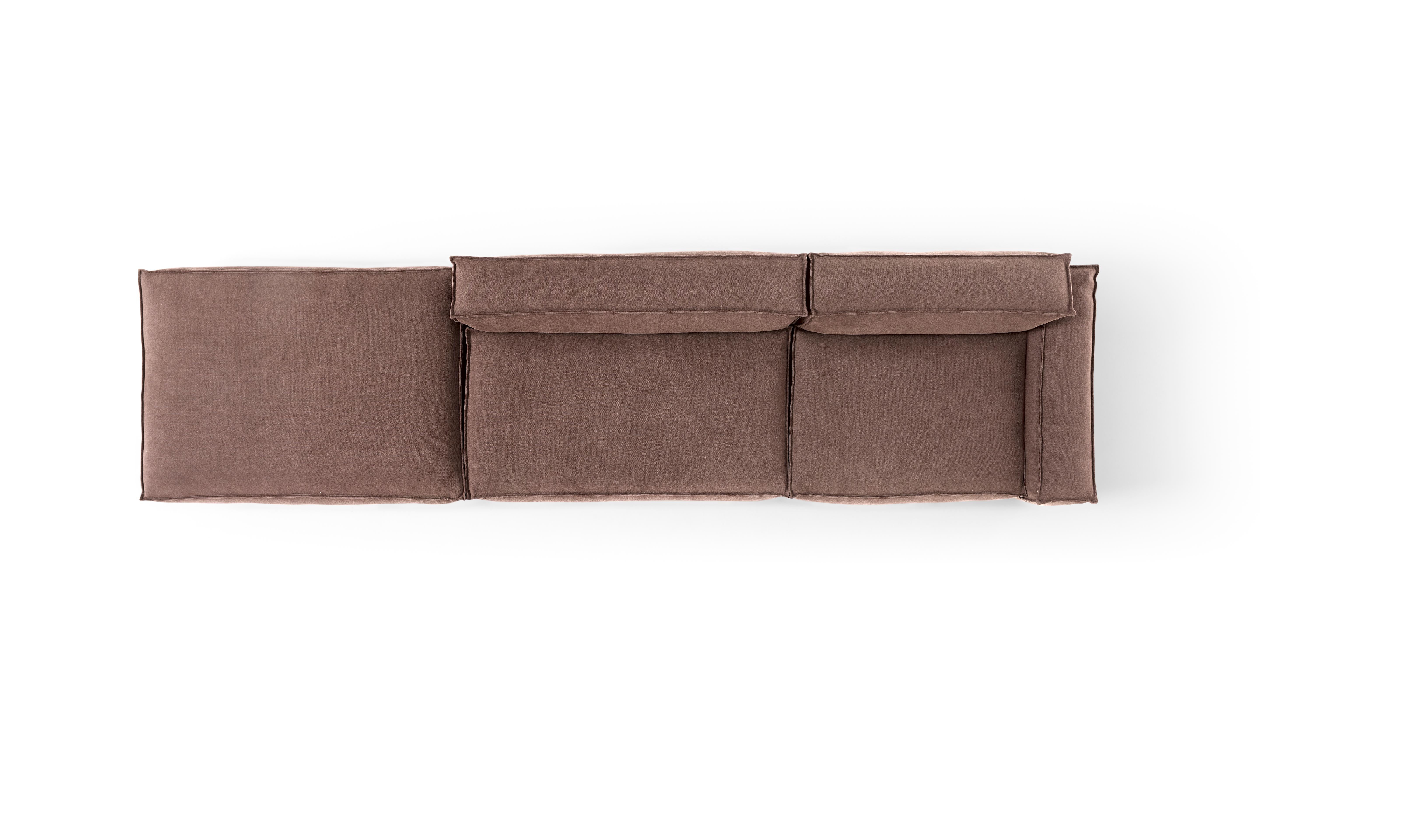 Linamore Davis Fabric Sofa Composition by Amura Lab In New Condition For Sale In Geneve, CH