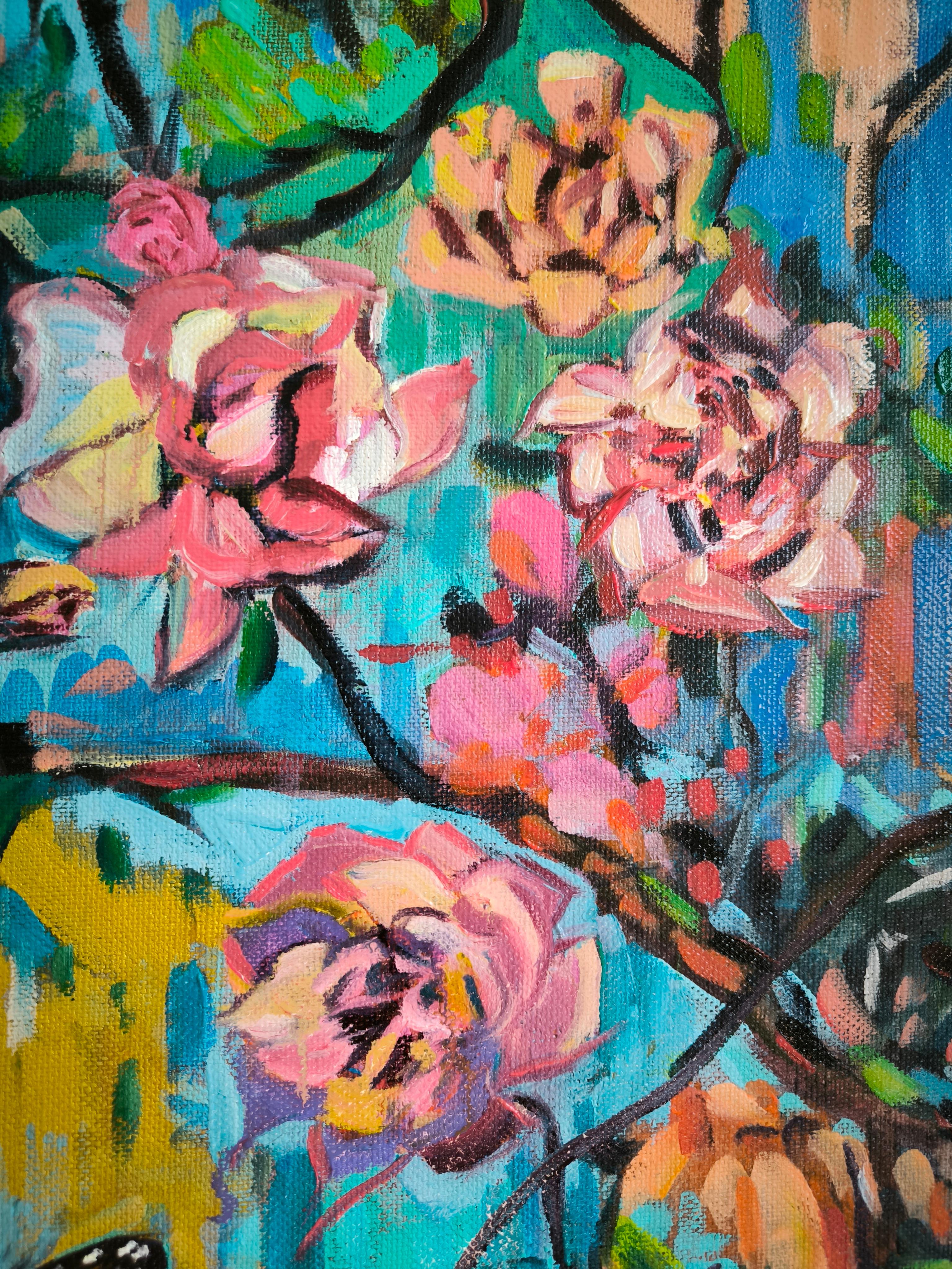 Trip floral bleu - Gris Still-Life Painting par  Linda Clerget