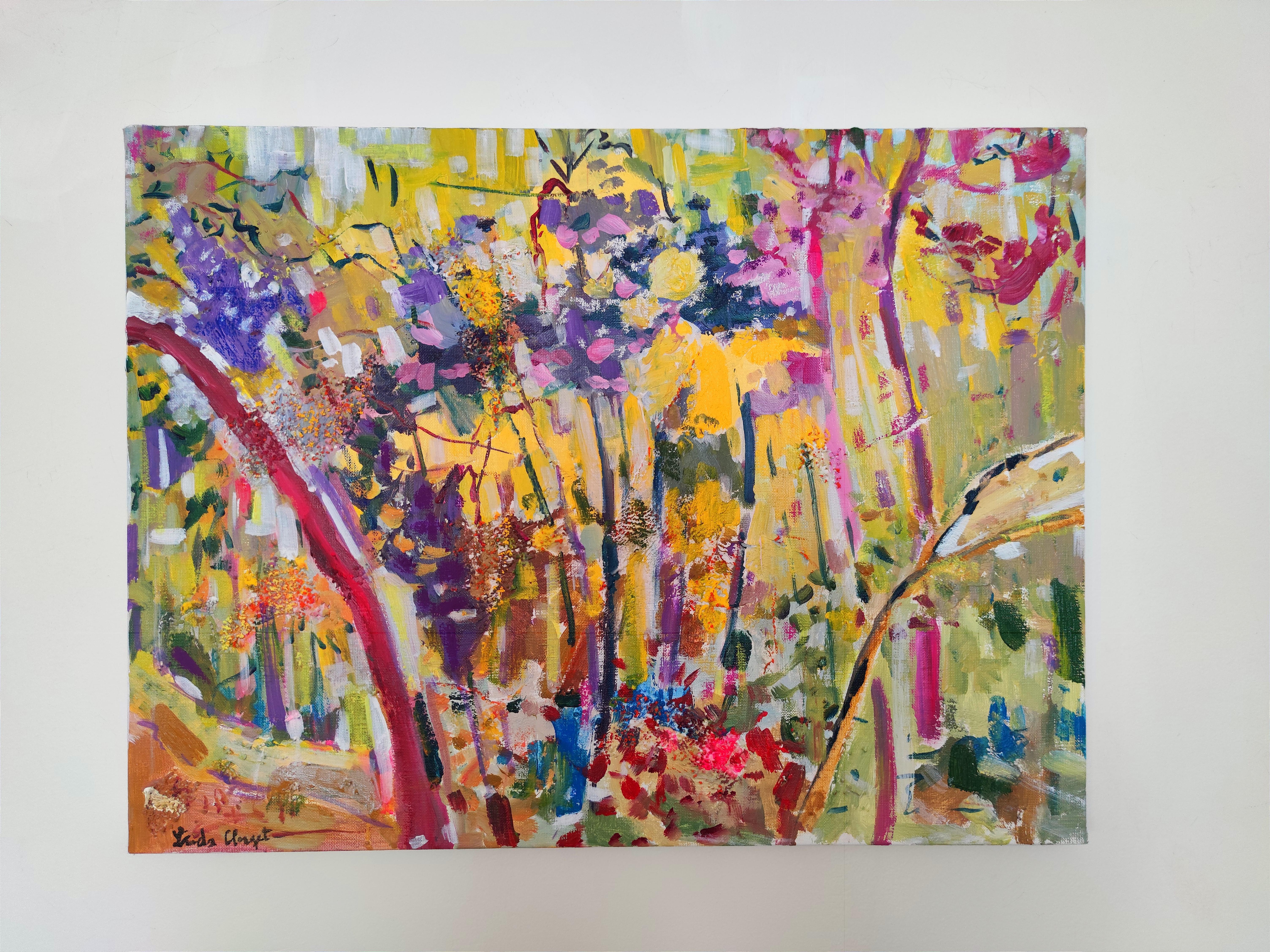 Abstraktes Landschaftsgemälde in Gelb- und Goldtönen, „ Learning with the forest“ – Painting von Linda Clerget