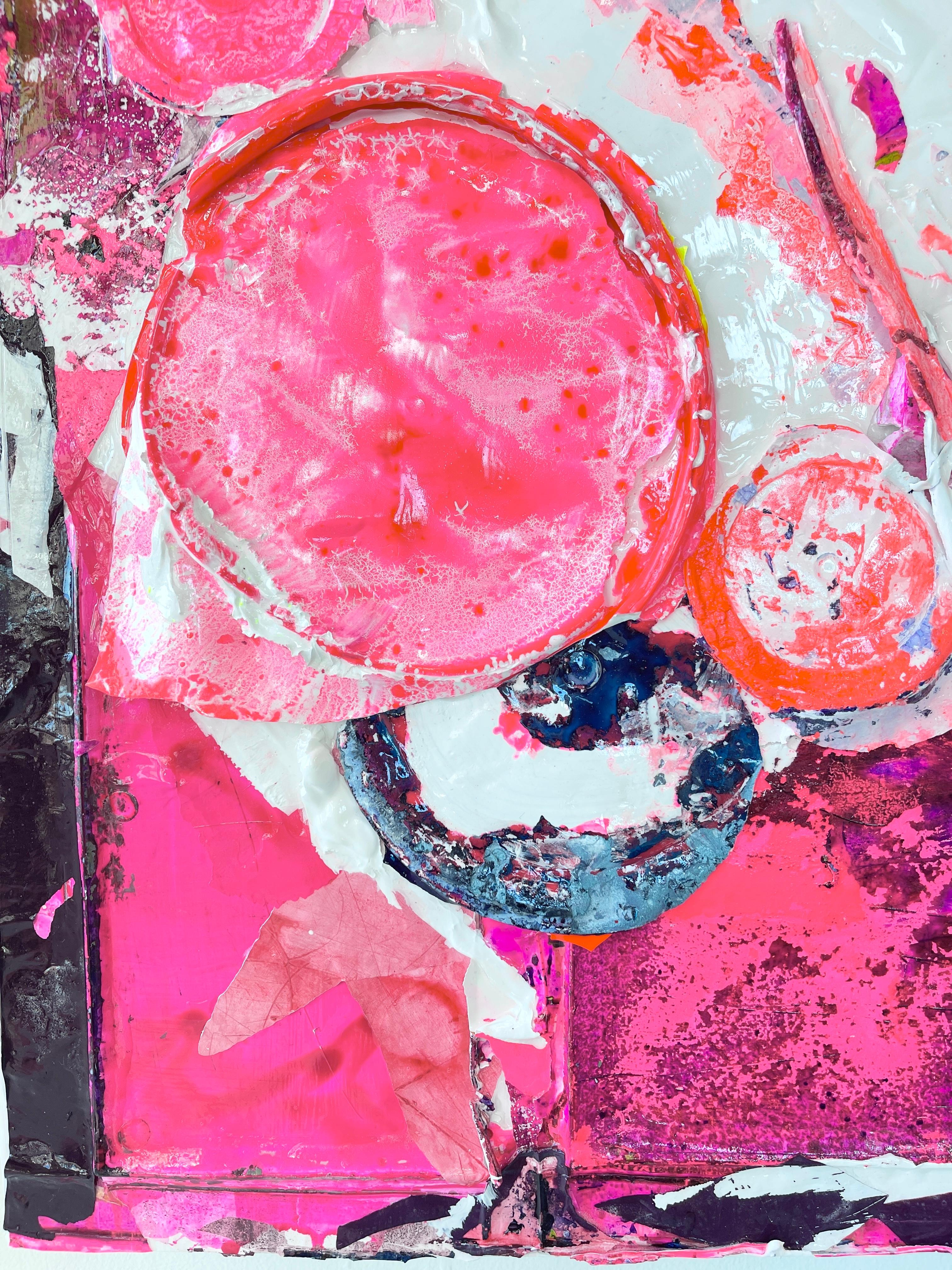 Cherry Chapstick ist ein abstraktes Gemälde mit collagierten Acrylfarben auf Holzplatte. Linda Colletta verwendete Rosa-, Rot-, Orange- und Cremetöne, um dieses frische und lebendige Kunstwerk zu schaffen. 

Kirschen-Kontaktstift
24