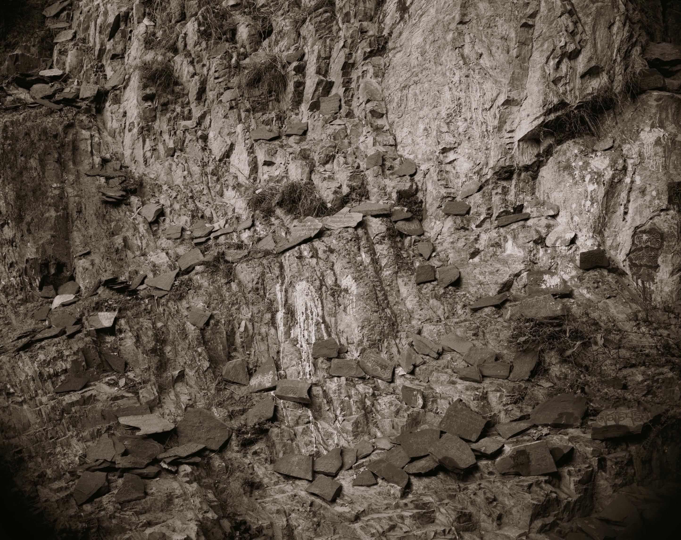 Black and White Photograph di Linda Connor - Mani Stone, Lhasa, Tibet