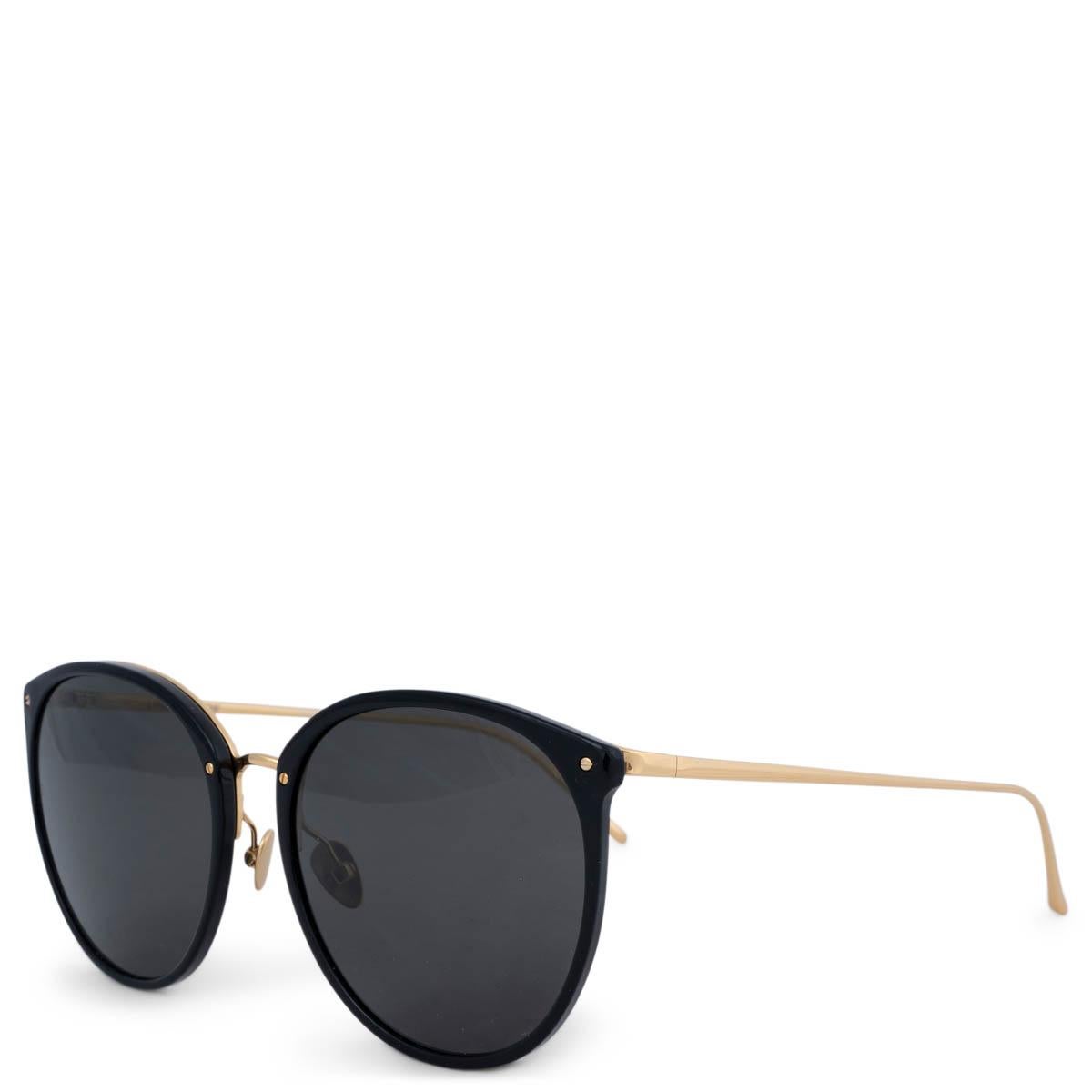 100% authentic Linda Farrow The Kings oversized sunglasses in black acetate with details in 22ct yellow gold-plated titanium. Features solid grey lenses. Have been worn and are in excellent condition. No case.

Measurements
Model	5965