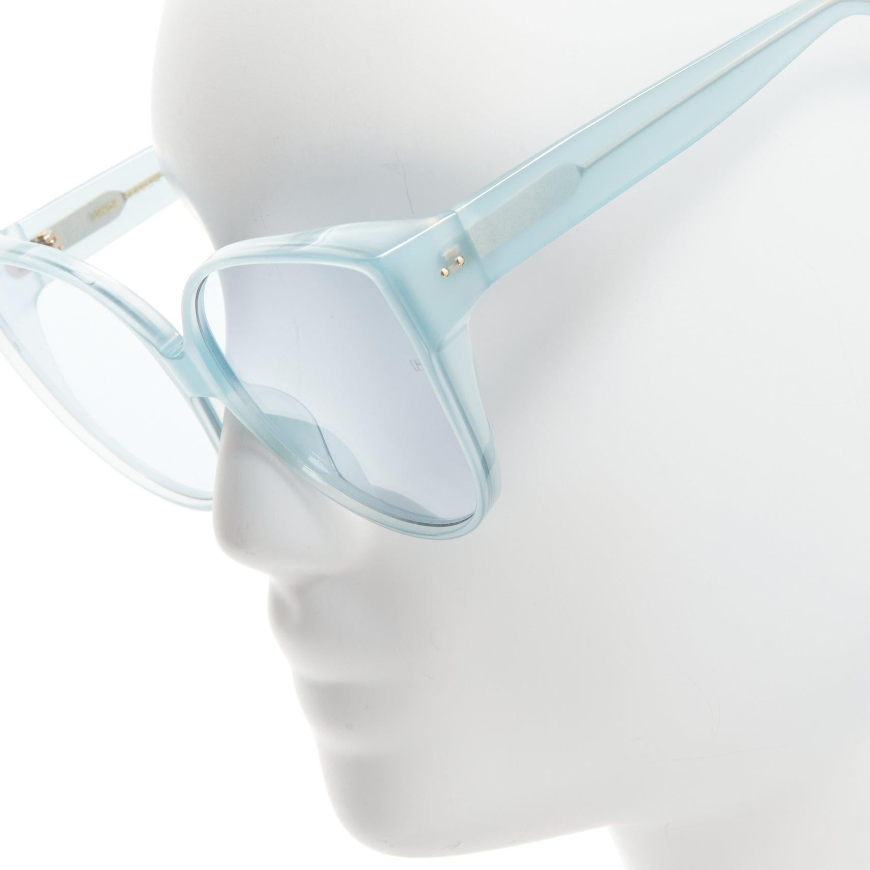 LINDA FARROW LFL656/9 blue acetate clear lens oversized sunglasses
Reference: BSHW/A00092
Brand: Linda Farrow
Model: LFL656/9
Material: Acetate
Color: Blue
Pattern: Solid
Closure: Pull On
Lining: Blue Acetate
Made in: Japan

CONDITION:
Condition: