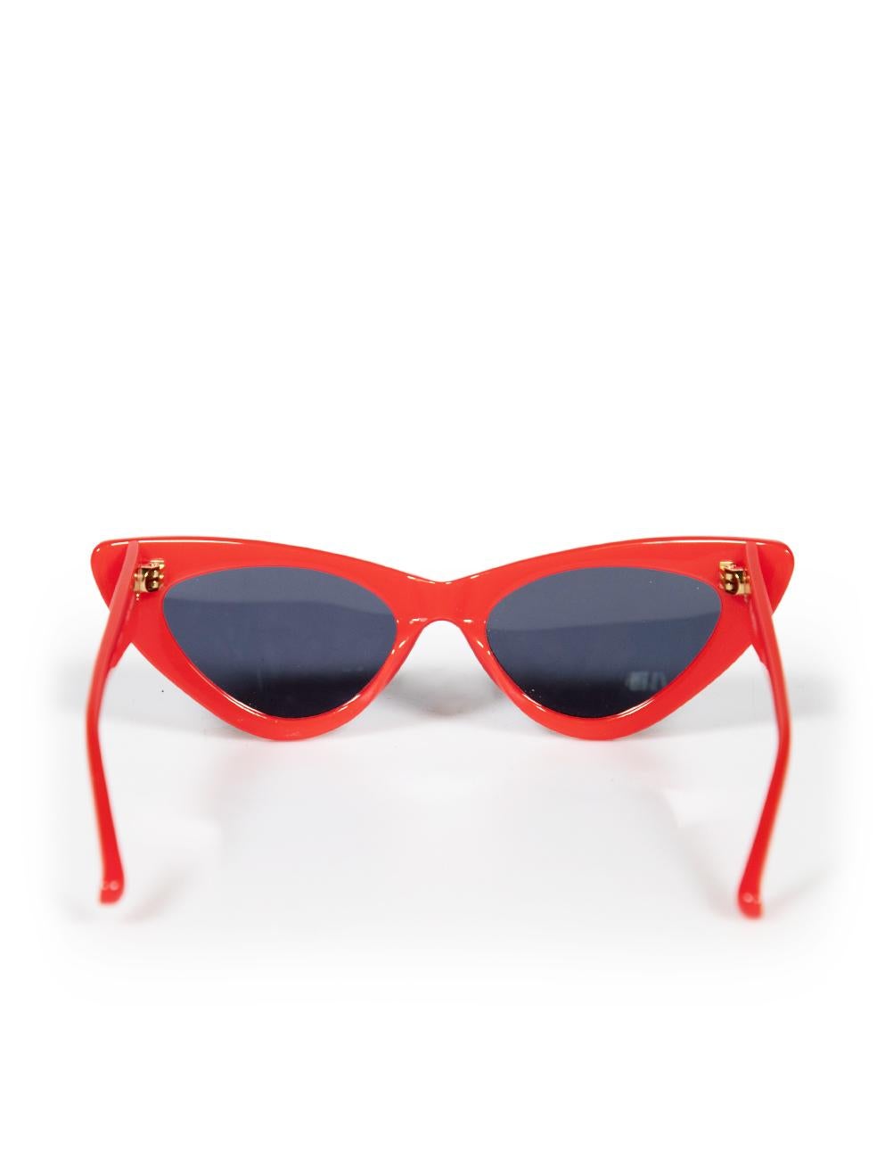 Linda Farrow Linda Farrow + The Attico Red Dora D-Frame Cateye Sunglasses In Excellent Condition In London, GB