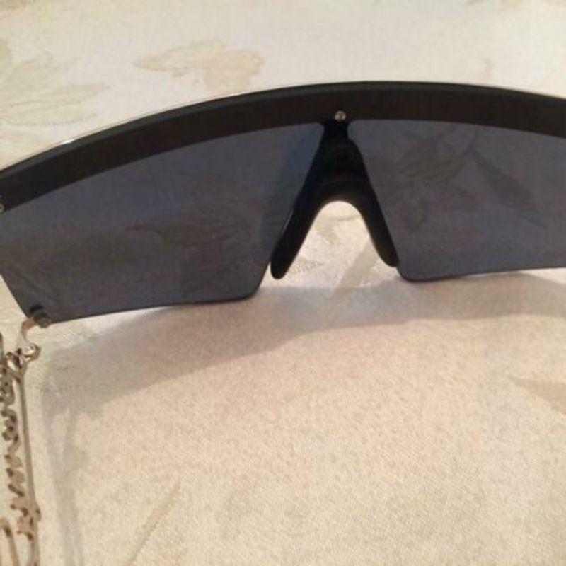 Linda Farrow x Jeremy Scott Signaure Logo Gold Metal Sunglasses Rare In New Condition In Palm Springs, CA