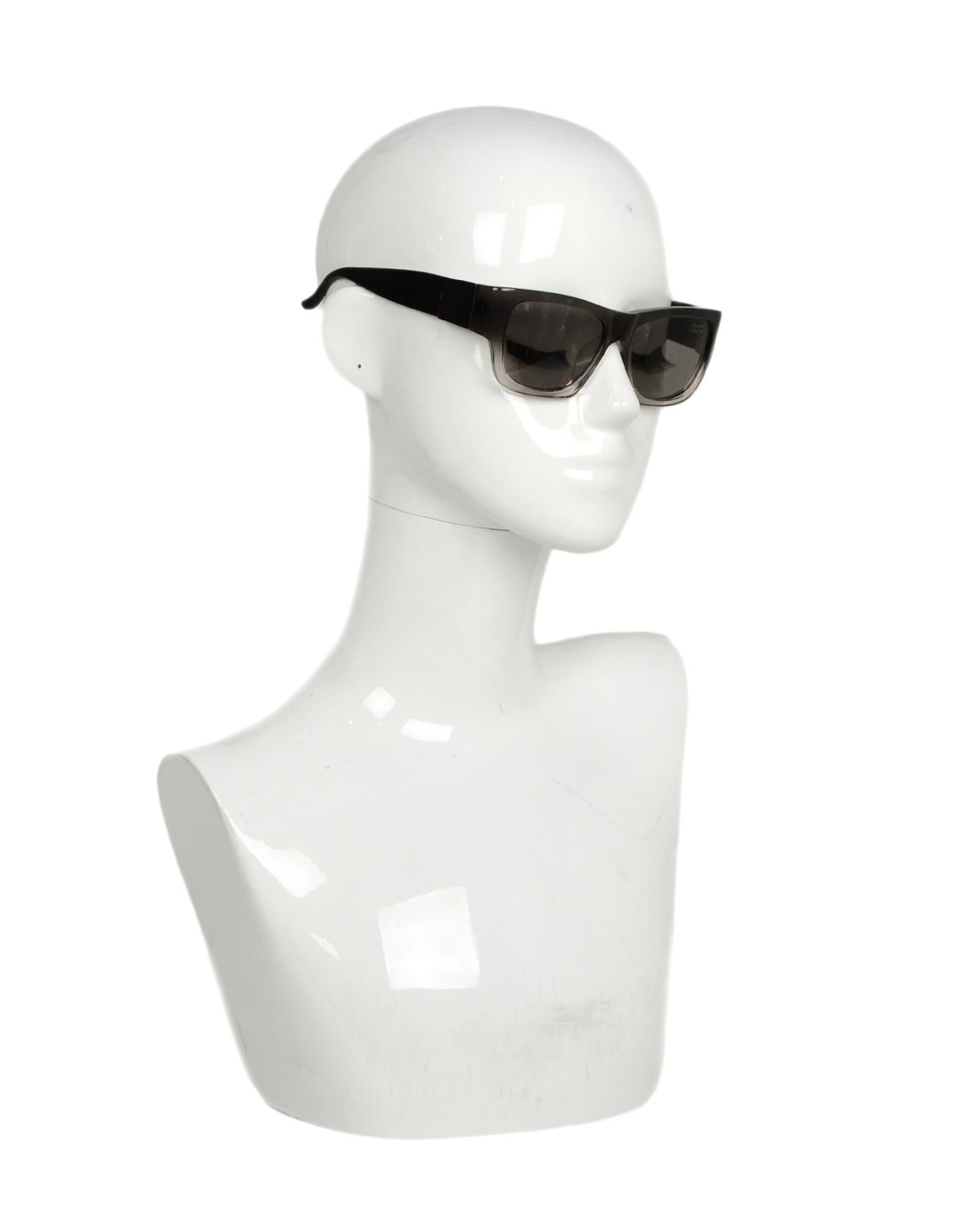 Linda Farrow x The Row Men's Black/Grey Ombre Square Tinted Sunglasses

Made In: Japan
Color: Black/grey
Hardware: Silvertone hardware
Materials: Resin
Overall Condition: Excellent pre-owned condition, with the exception of hairline scratches to