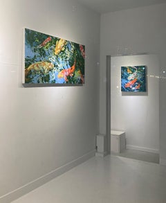 « 4 Koi 20 »  KOI expressionniste rouge vif, blanc et orange dans une eau remplie de lumière