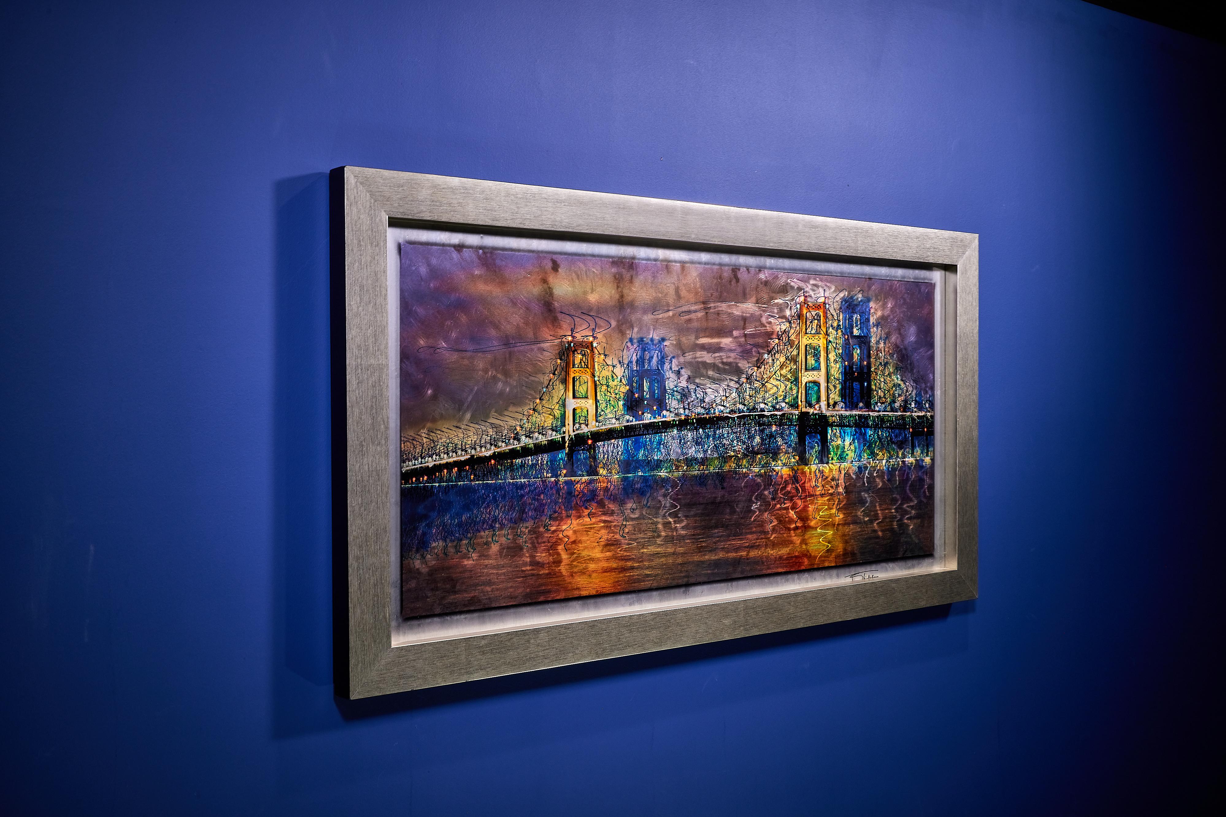 Esta obra invita al espectador a una experiencia trascendente, evocando un sentido de lo eterno. Los artistas empezaron con su fotografía original del puente Mackinac que atraviesa el estrecho de Mackinac. Esta obra existe en el espacio entre la