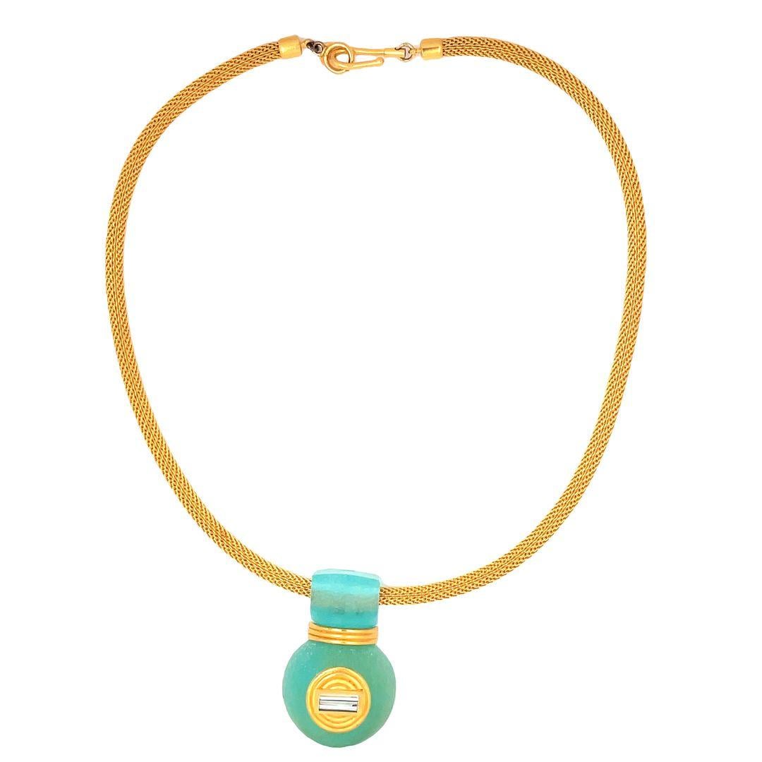 Collana in vetro verde da collezione Linda Macneil Greene & Greene Serie MESH in vendita 1