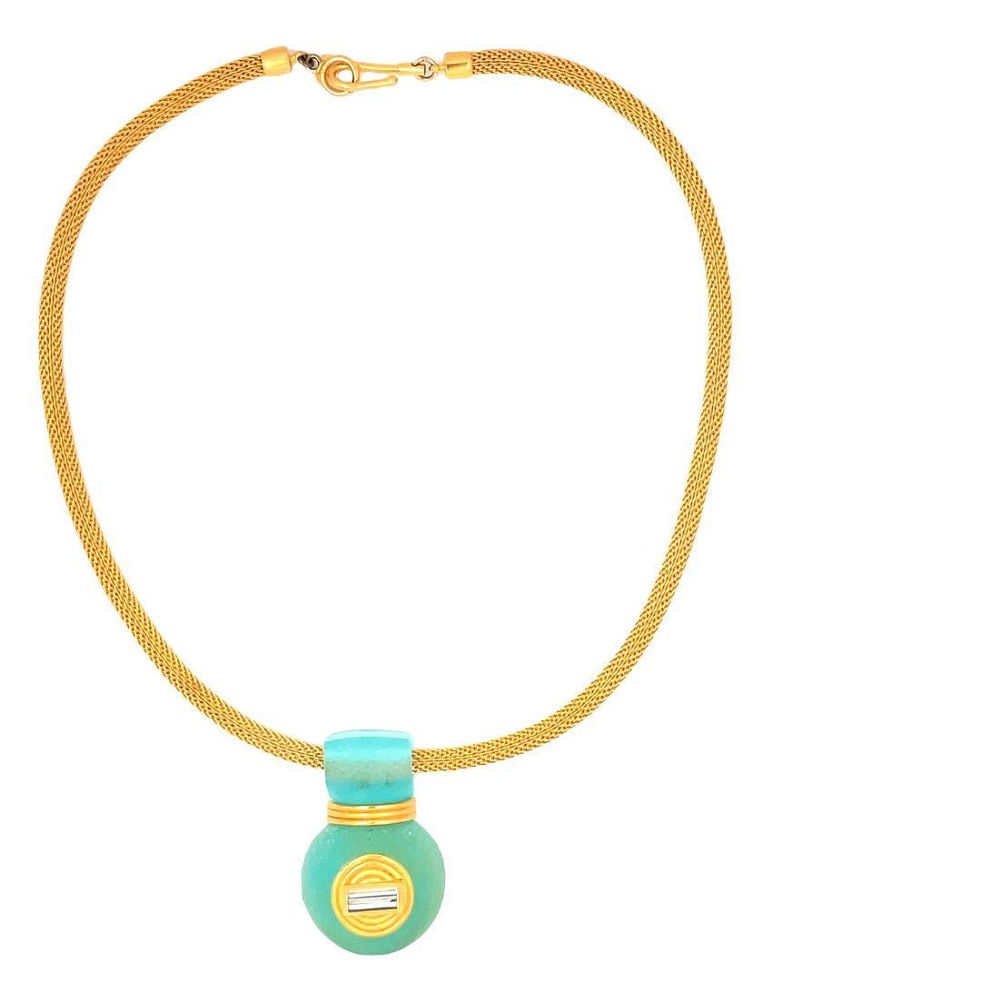 Collana in vetro verde da collezione Linda Macneil Greene & Greene Serie MESH in vendita 2