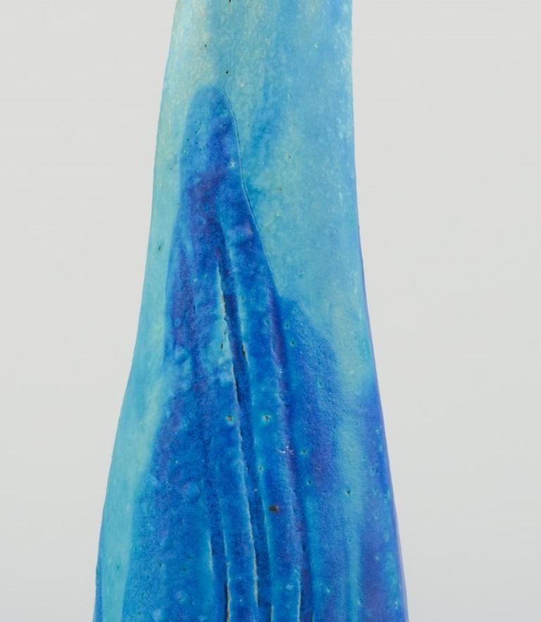 20th Century Linda Mathison, Sweden. Unique ceramic sculpture in turquoise glaze. For Sale