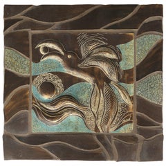 Plaque en céramique représentant un oiseau, Linda Maxson, artiste californienne