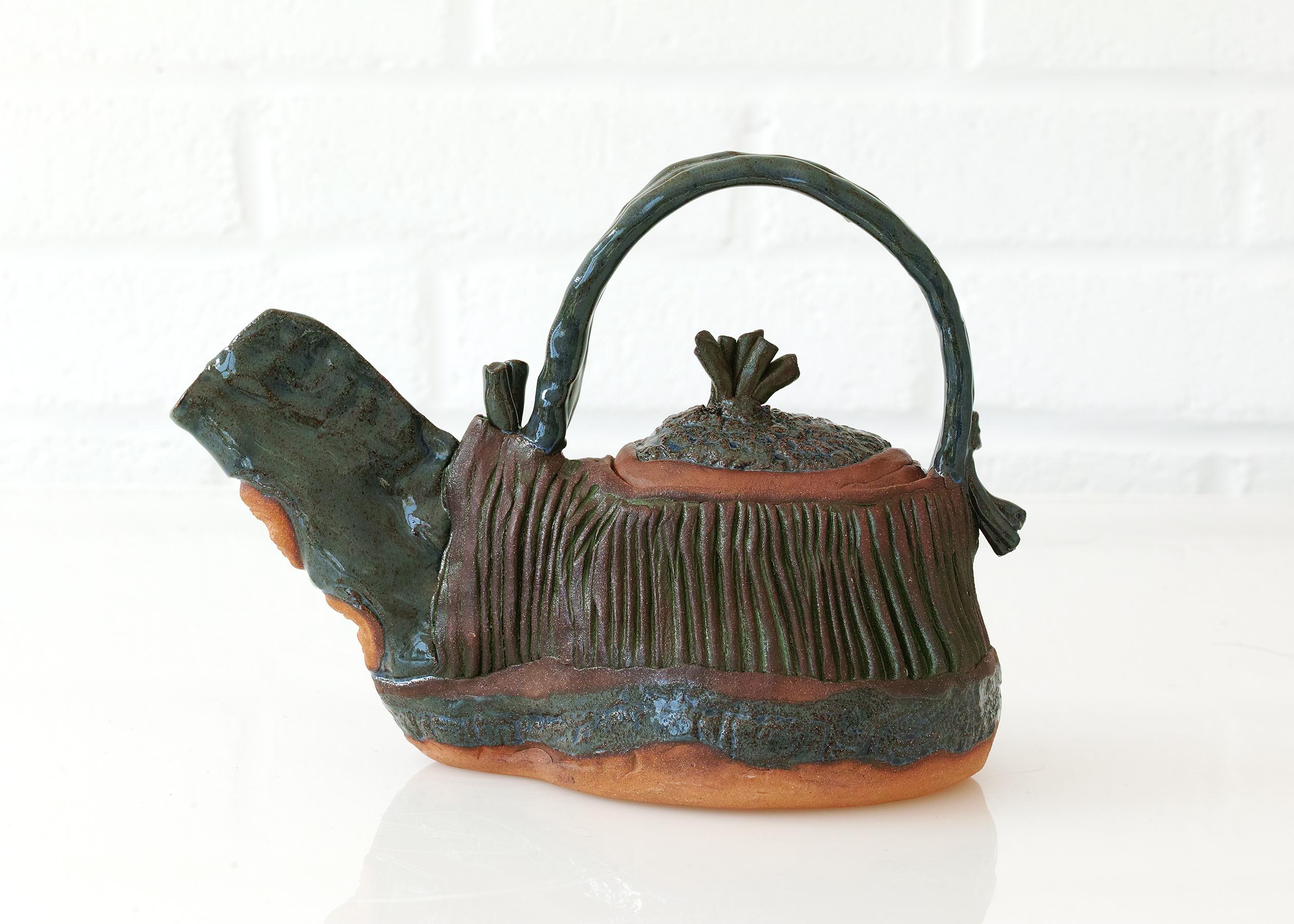 American Craftsman Linda Mosley Studio Pottery Teapot For Sale
