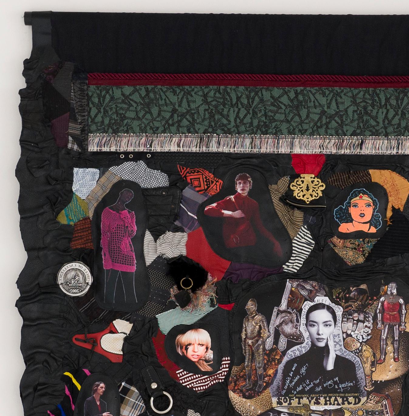 Feministische Contemporary Sculptural Tapestry - Maskulinitäten: Weich vs. Stark 860 (Feministische Kunst), Mixed Media Art, von Linda Stein
