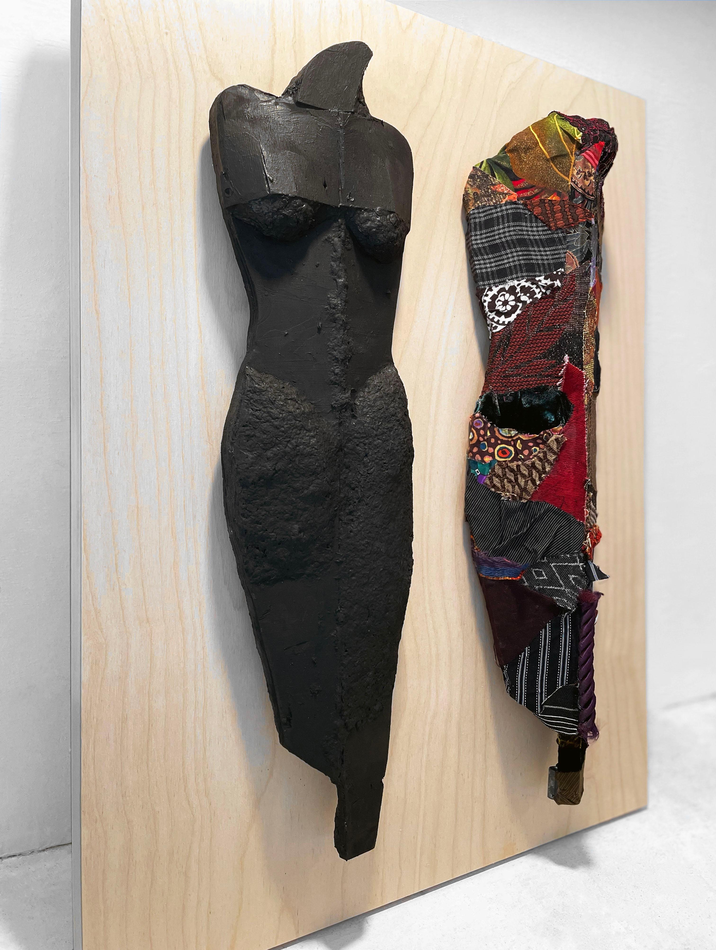 Linda Stein, 1218 - Contemporary Art 3D Mixed Media Fabric Sculptural Collage im Angebot 1