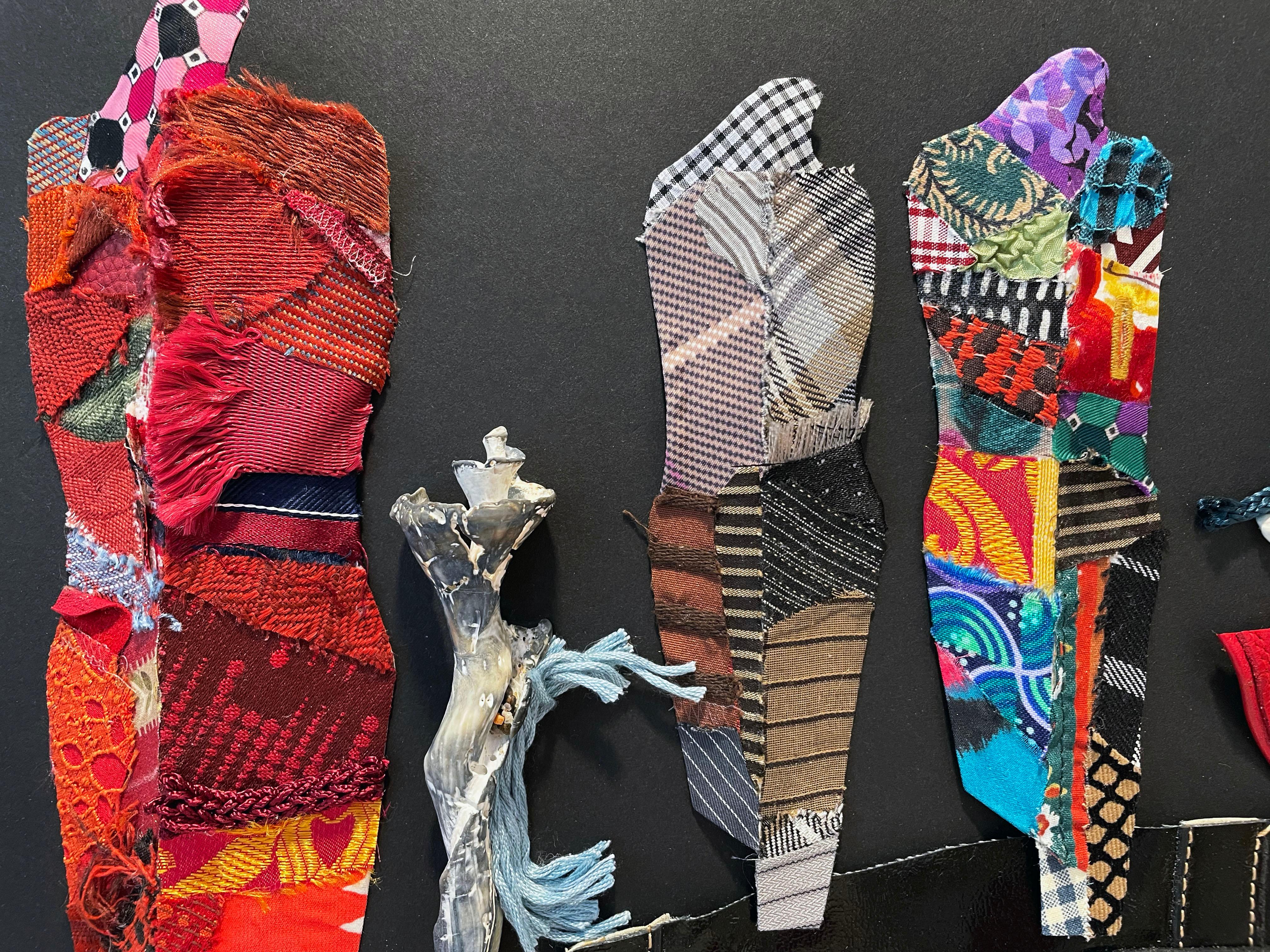 Linda Stein, 1222 - Contemporary Art 3D Mixed Media Fabric Sculptural Collage im Angebot 1