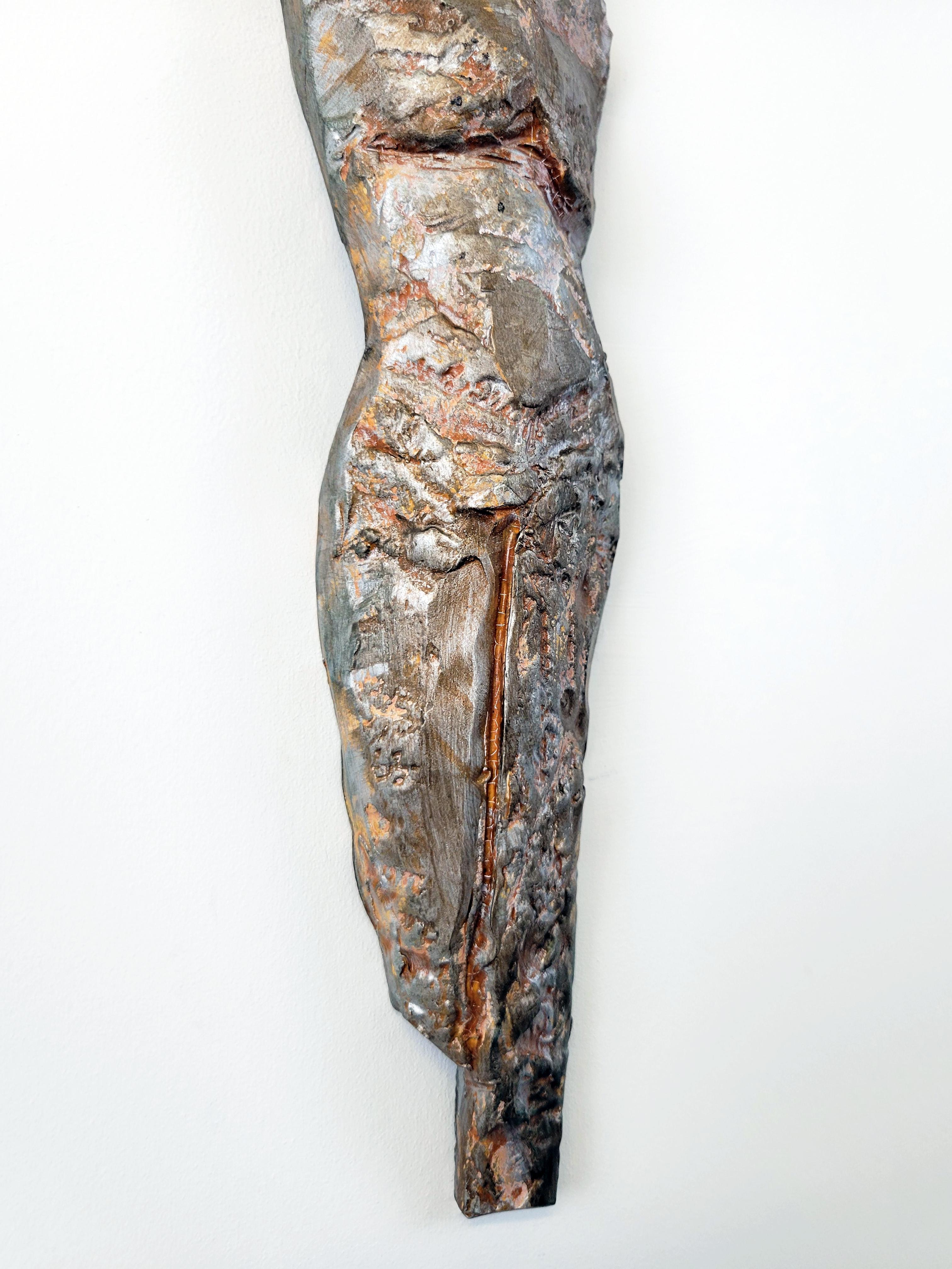 Amerikanische Contemporary Ceramic Sculpture - Linda Stein, Questioning Knight 237 im Angebot 5