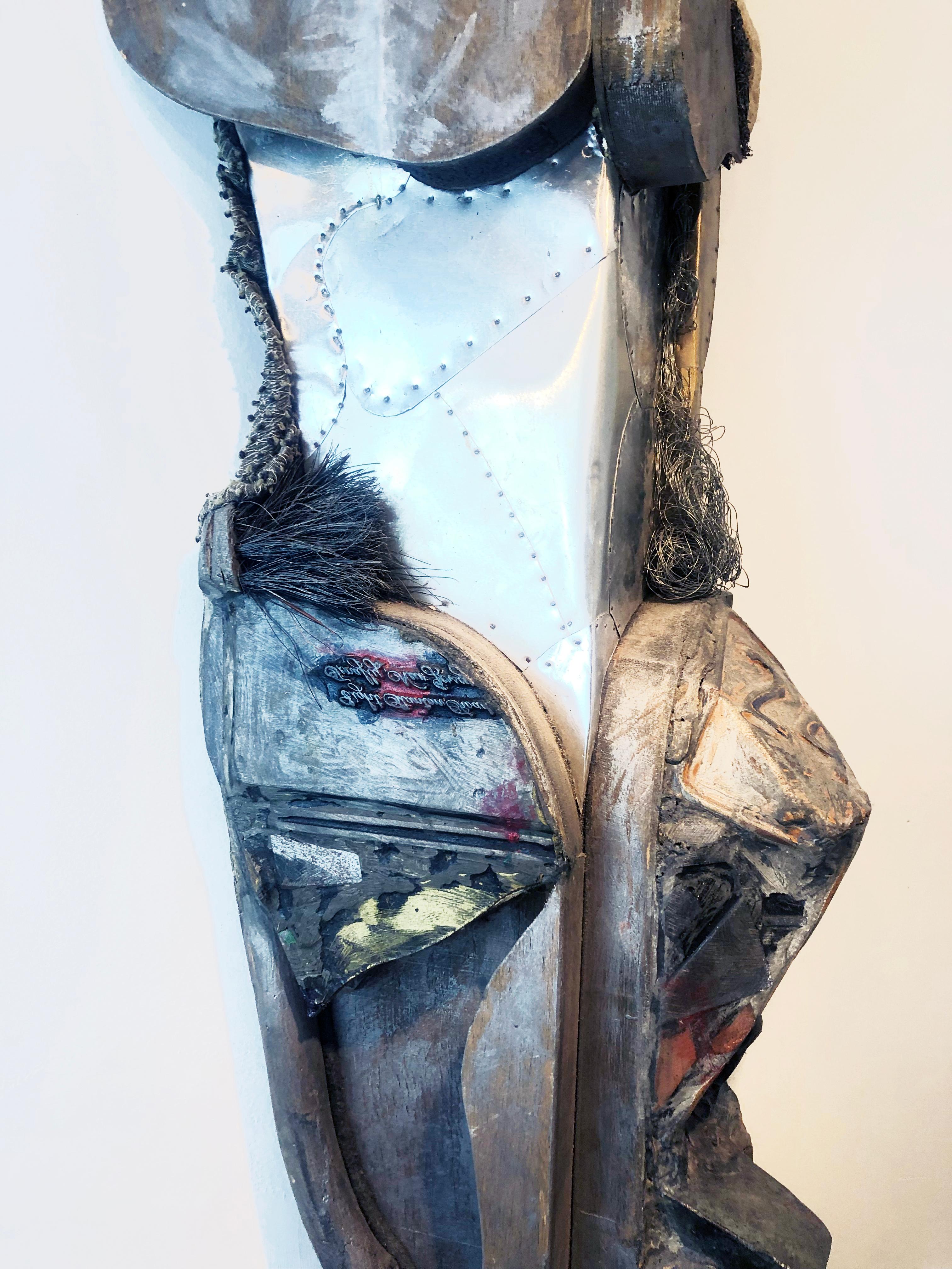 Amerikanische Contemporary Mixed Media Skulptur von Linda Stein - Quiet Strength 472 im Angebot 4
