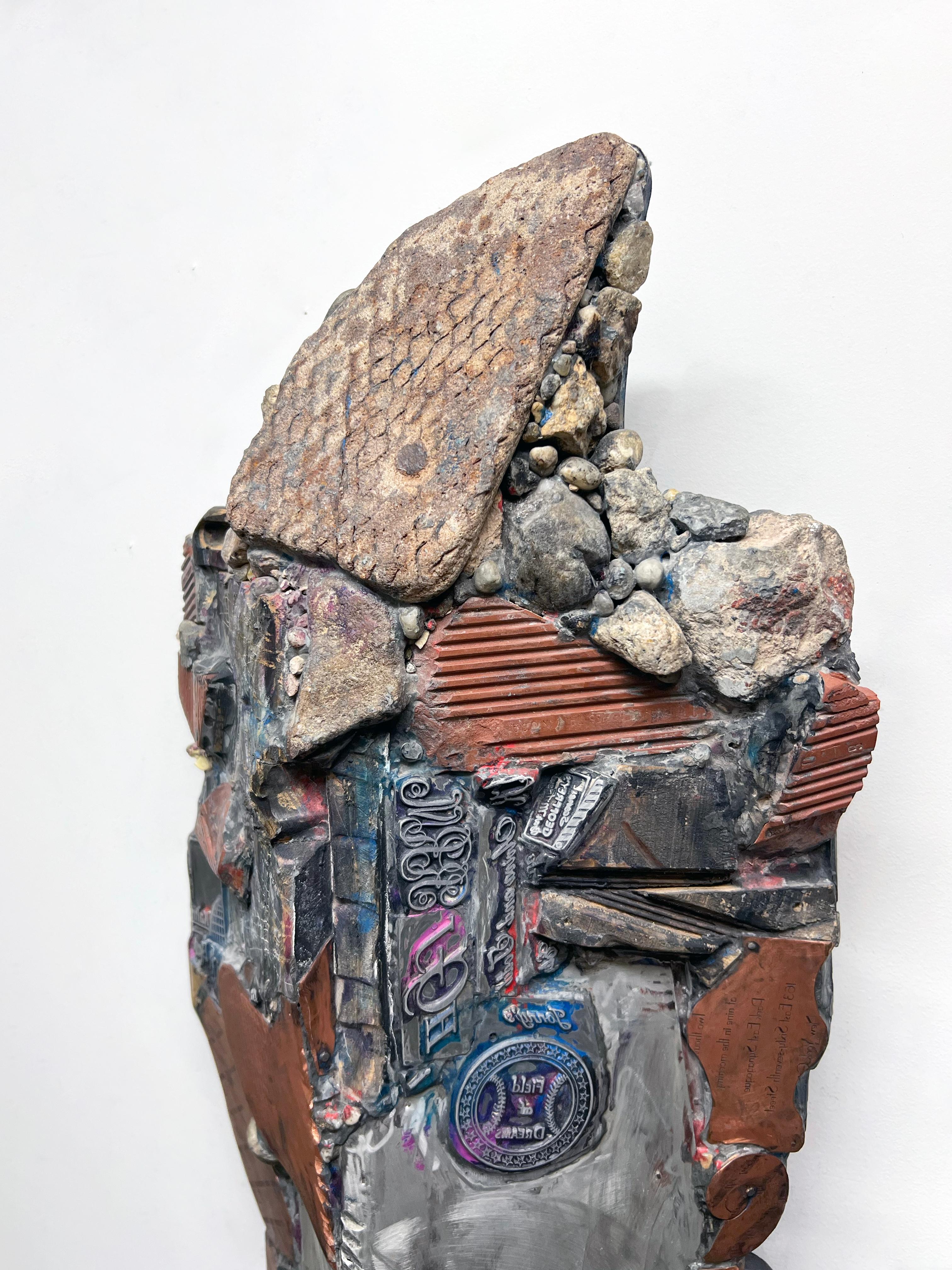 Amerikanische Contemporary Mixed Media Sculpture - Linda Stein, Knight of Dreams 531 im Angebot 1