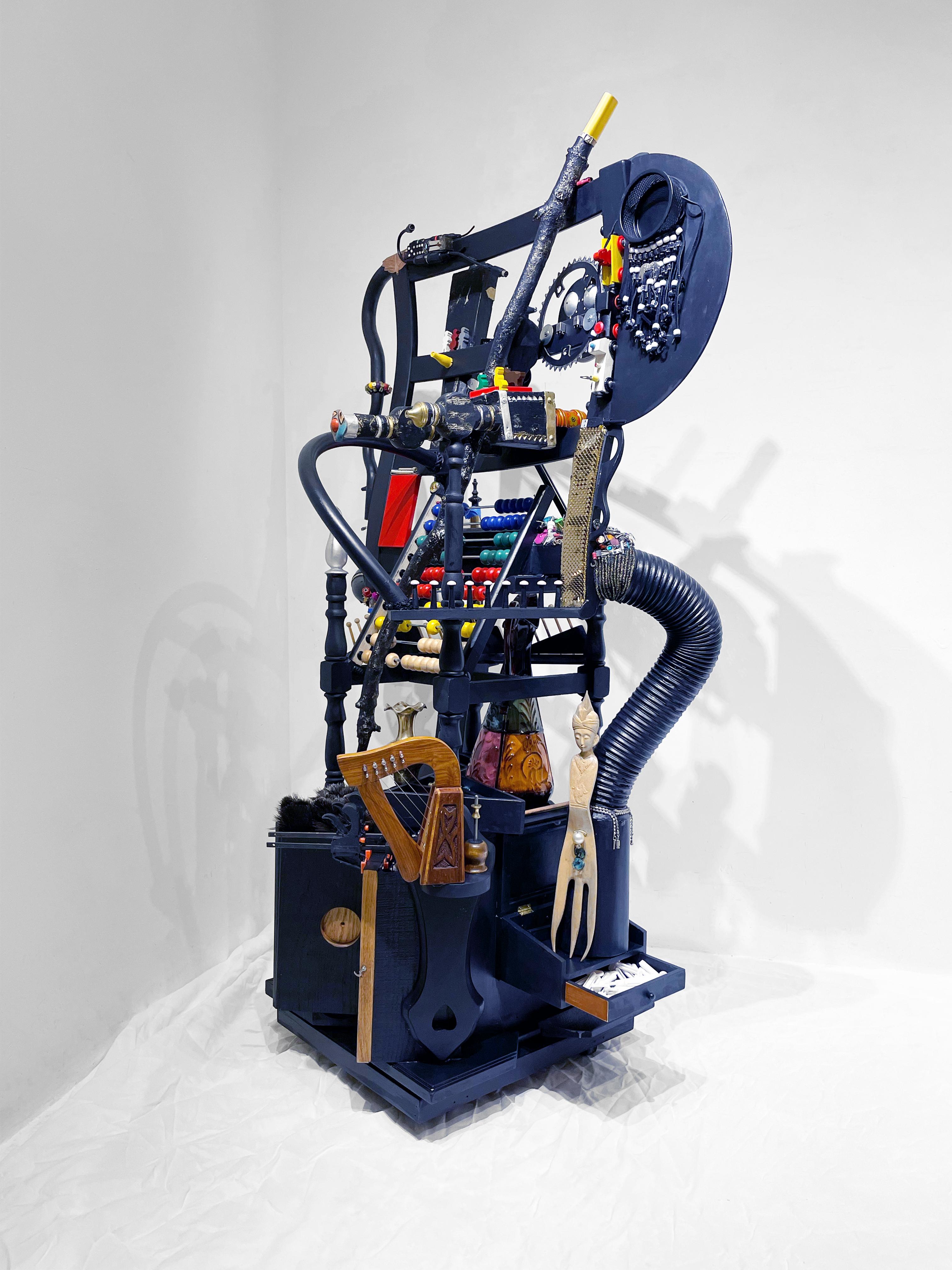 Scultura Wunderkammer a tecnica mista contemporanea che lascia la casa con ricordi 1286 in vendita 2