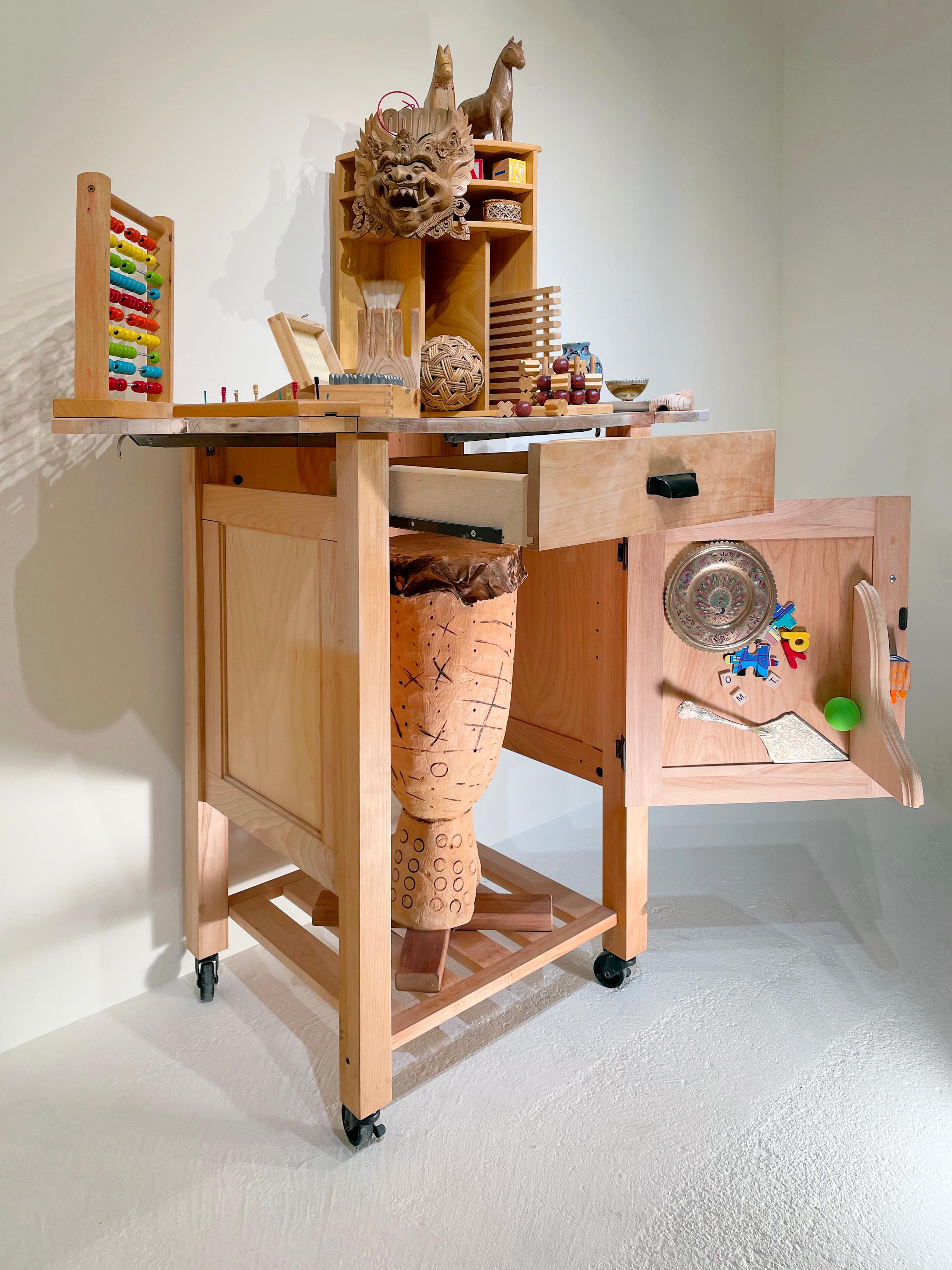 Linda Stein, Essentials for Moving 1133- Sculpture en bois mixte contemporaine en vente 3