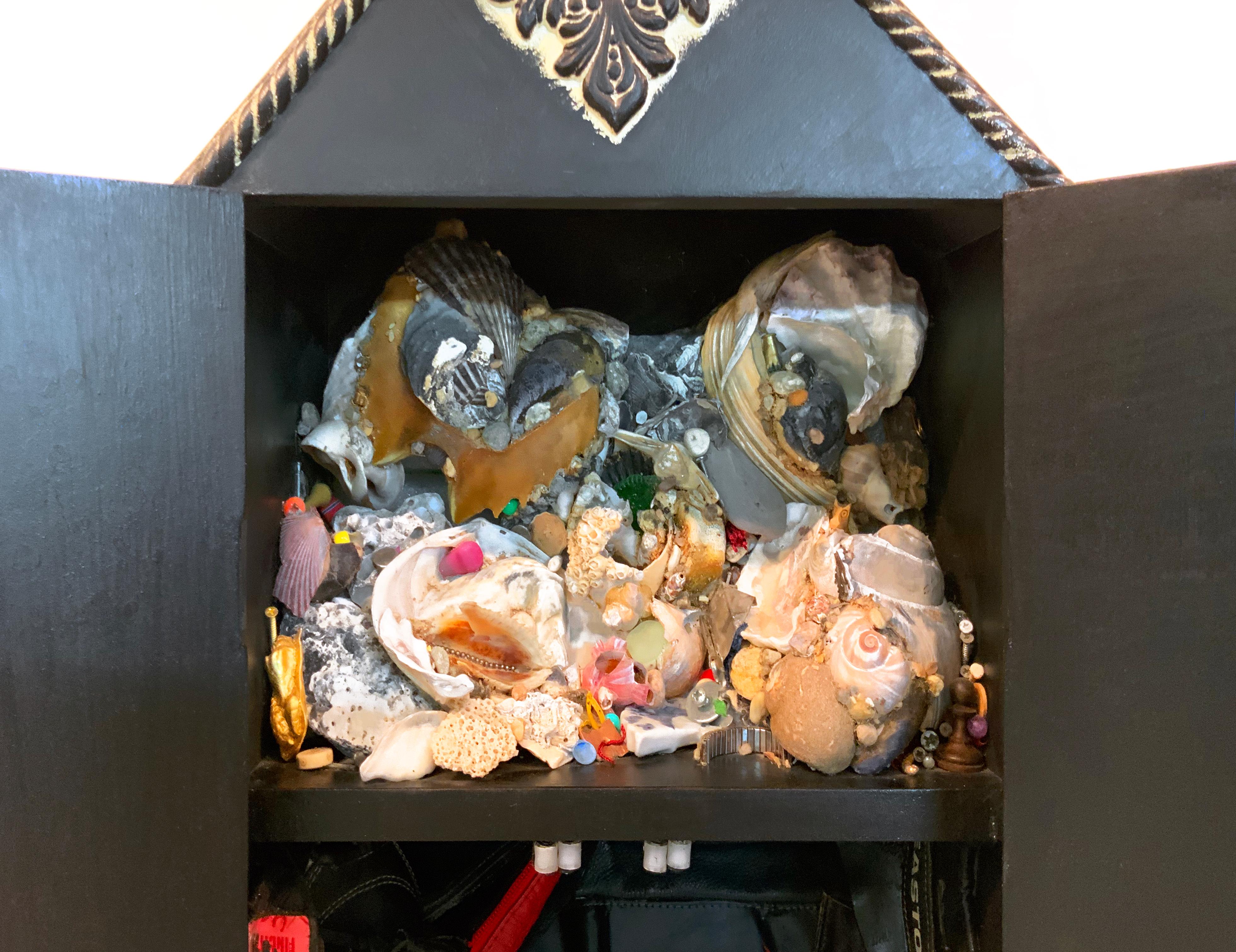 Four Stories 862  - Cabinet of Curiosities, Wunderkammer Contemporary Sculpture For Sale 1
