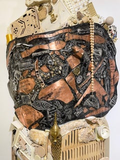 Linda Stein, Beige Rarity 1295 - Scultura mista in Wood Contemporary