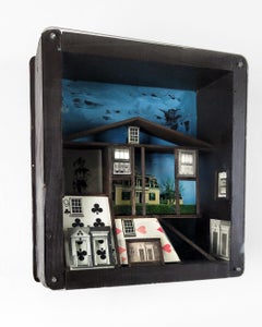 Linda Stein, Casa de naipes 004 - Escultura mural contemporánea de collage de técnica mixta