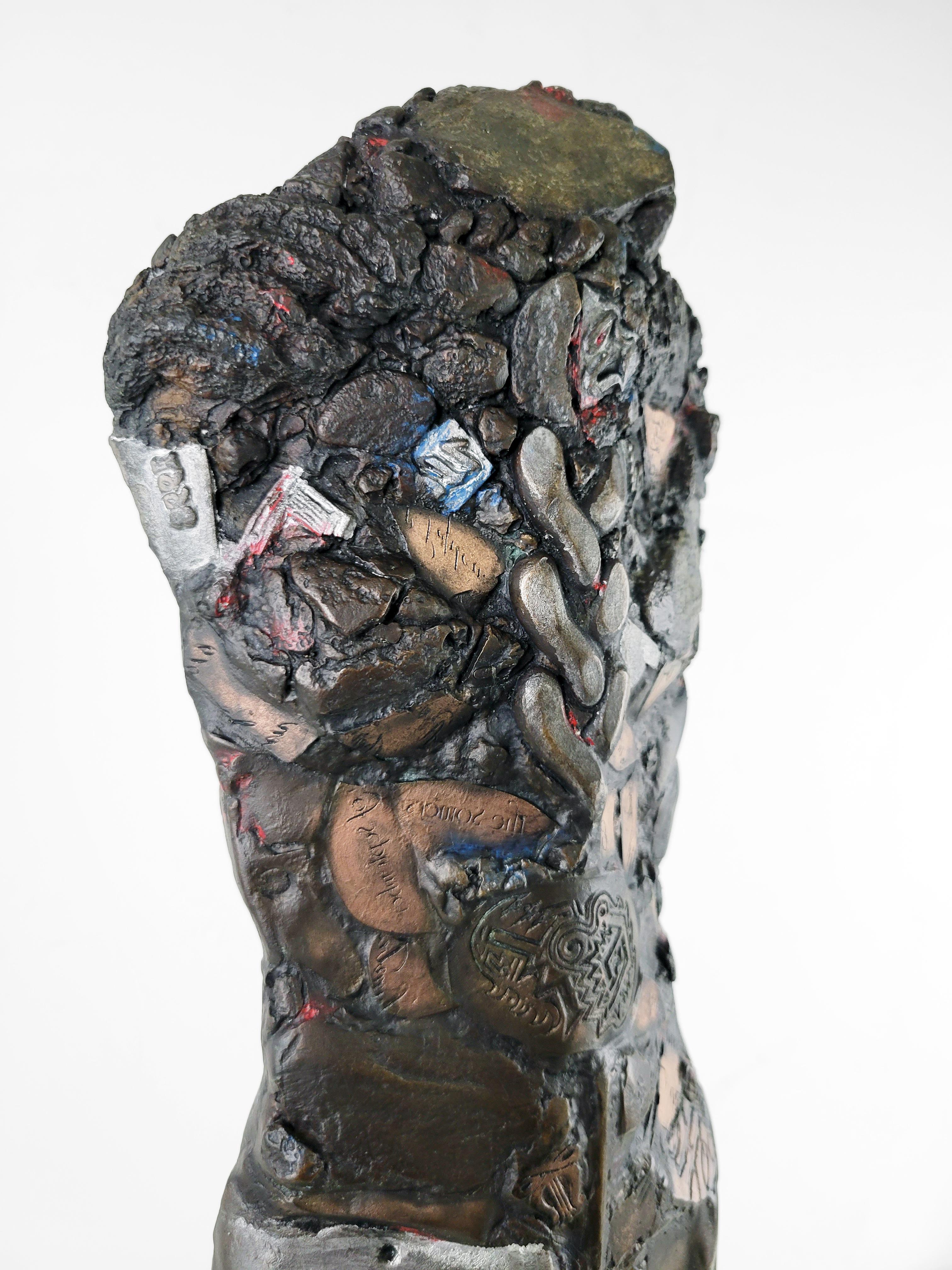 Linda Stein, Cavaliere della Guarigione 615 - Scultura in bronzo d'arte contemporanea Edizione in vendita 6
