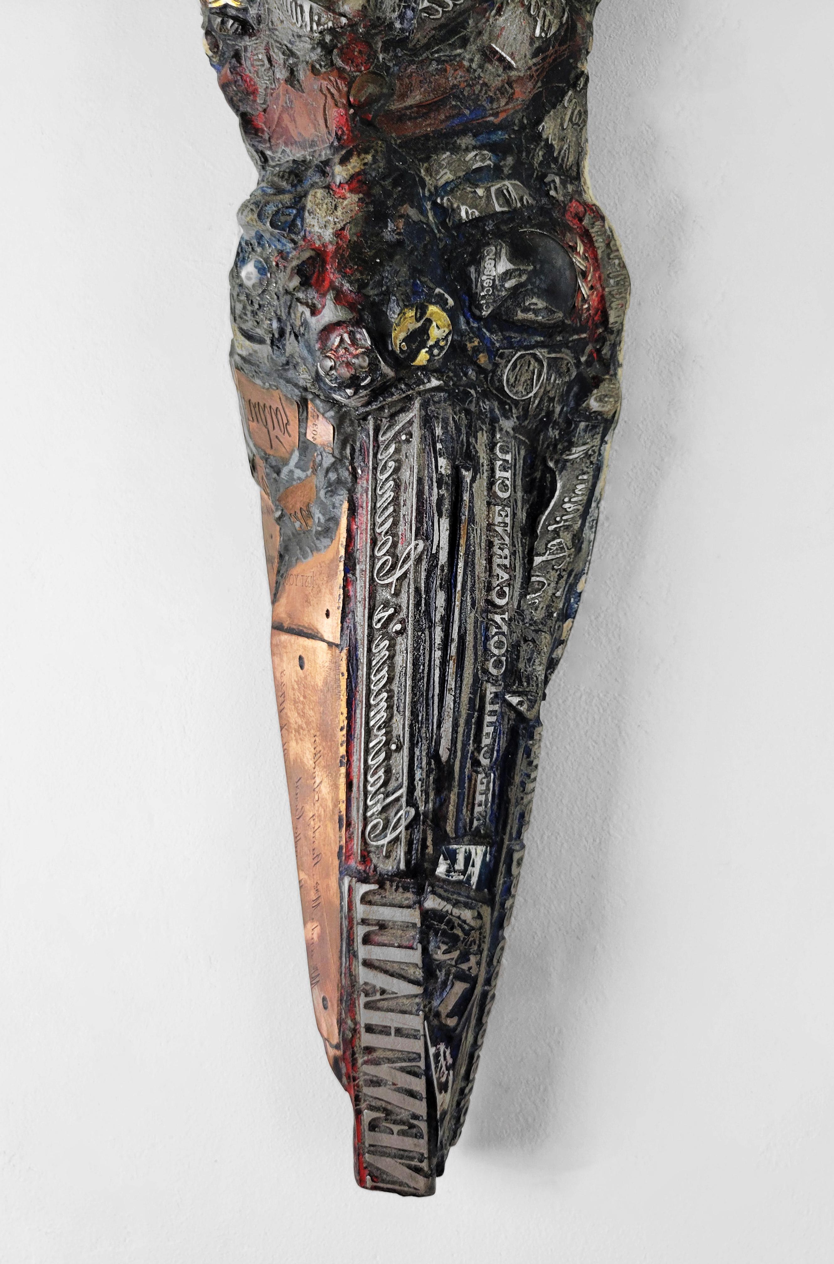 Linda Stein, Knight Spirit 555 – zeitgenössische Mixed Media-Skulptur aus Metallstein im Angebot 5