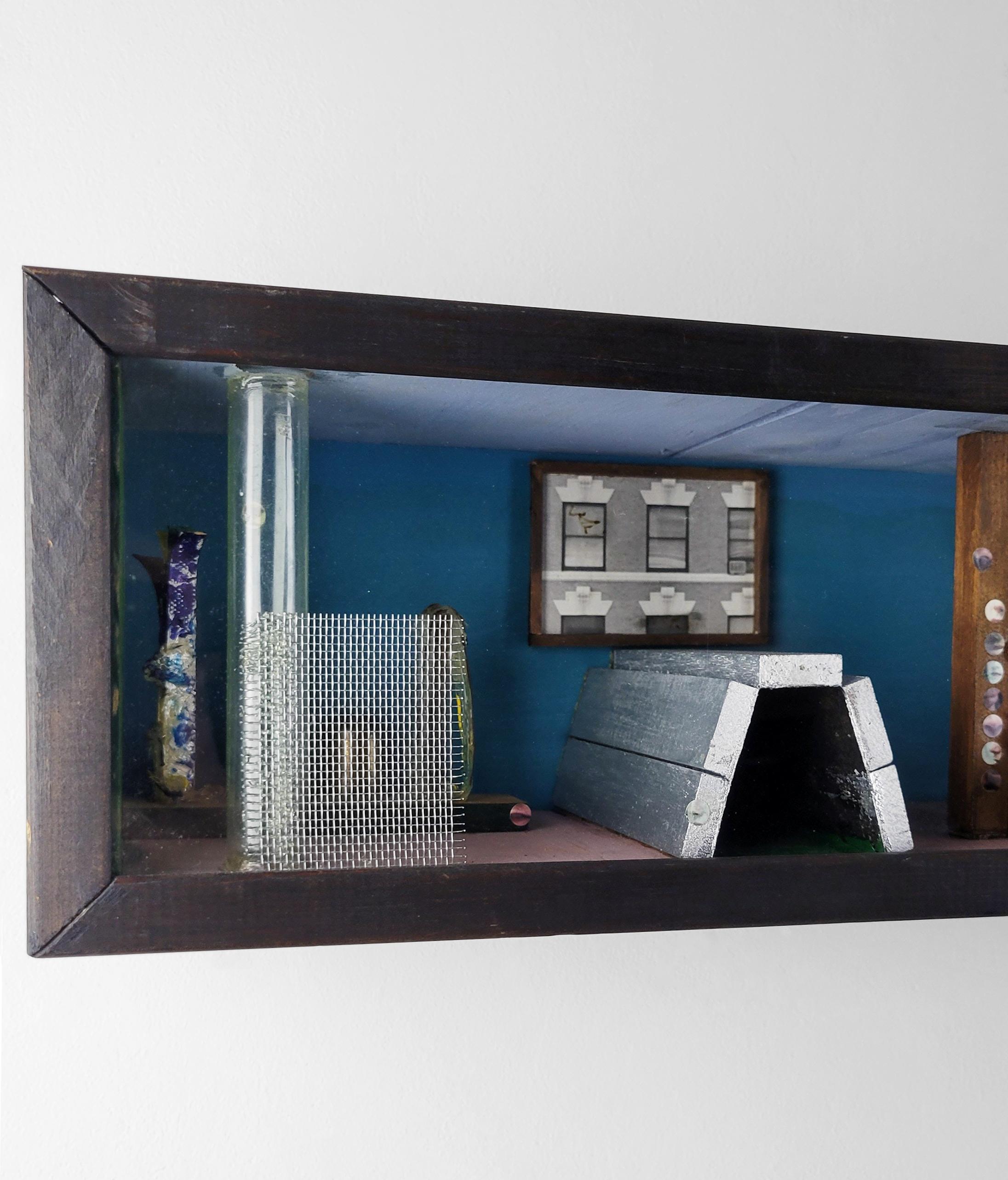 Linda Stein, Lower Manhattan 007 Zeitgenössische Collage-Wandskulptur mit gemischten Medien im Angebot 3