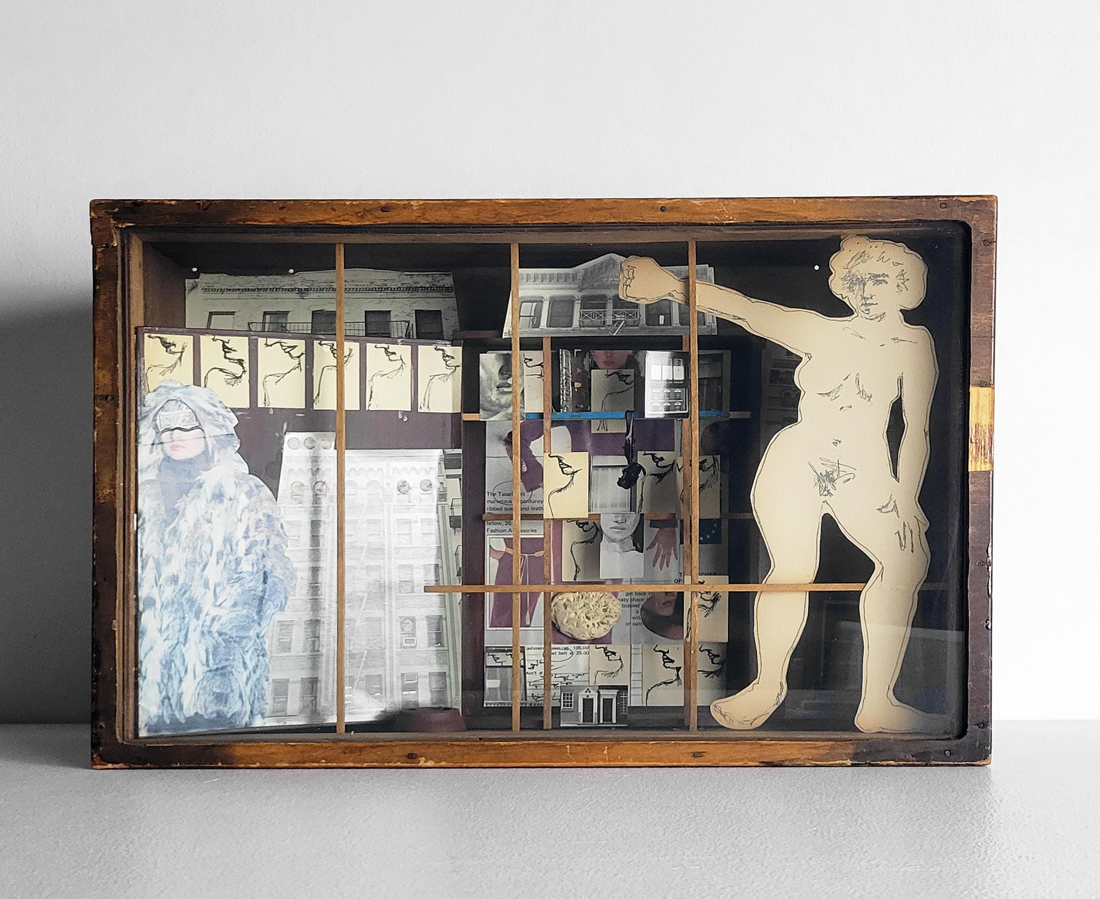 Linda Stein, Manhattan Outreach 005 - Zeitgenössische Wandskulptur mit gemischten Medien im Angebot 1
