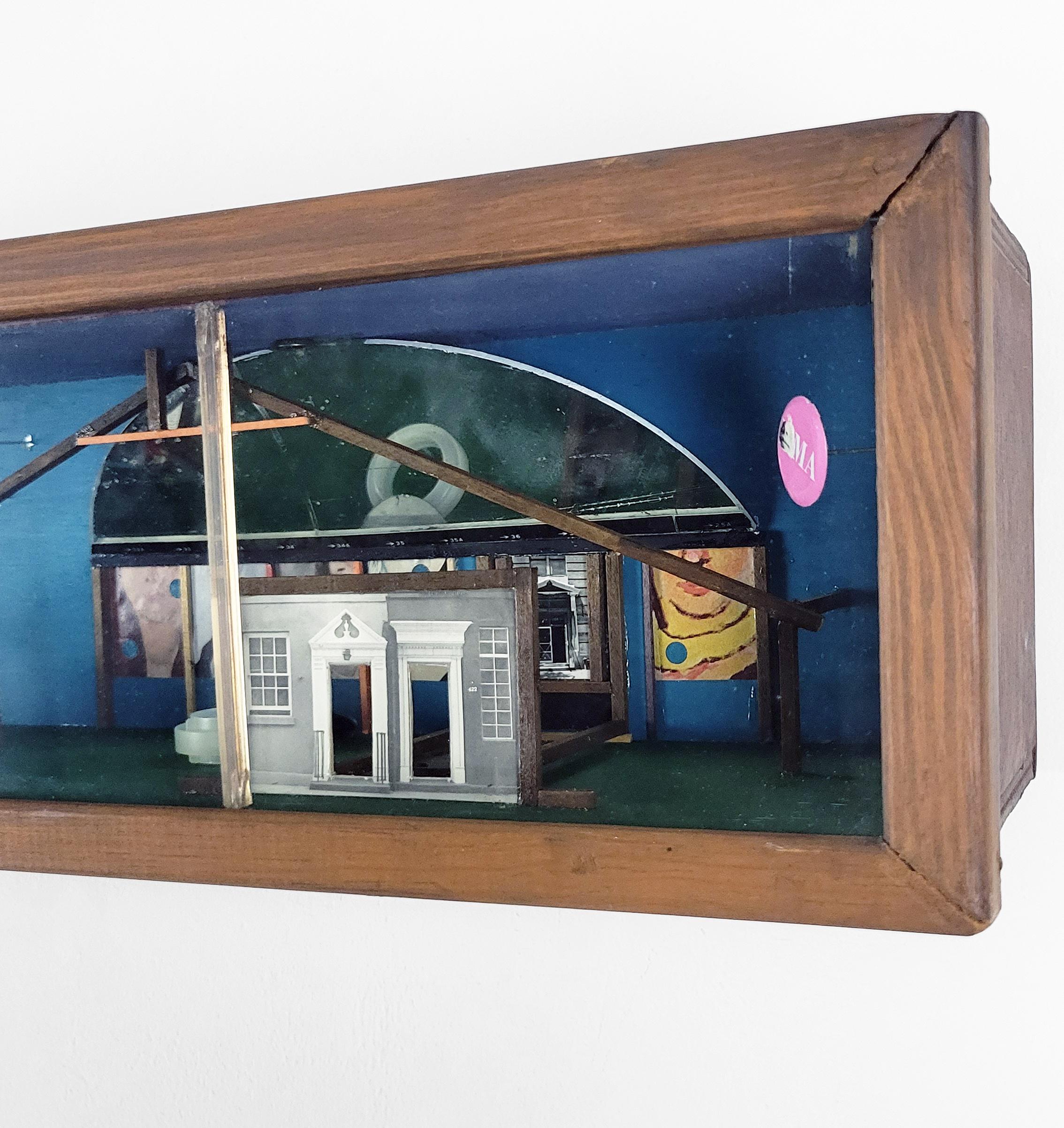 Linda Stein, Starting from Canal Street 008 - Collage-Wandskulptur mit gemischten Medien im Angebot 4