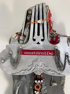 Linda Stein, Wortspiel 1296 - Zeitgenössische Holzskulptur mit gemischten Medien