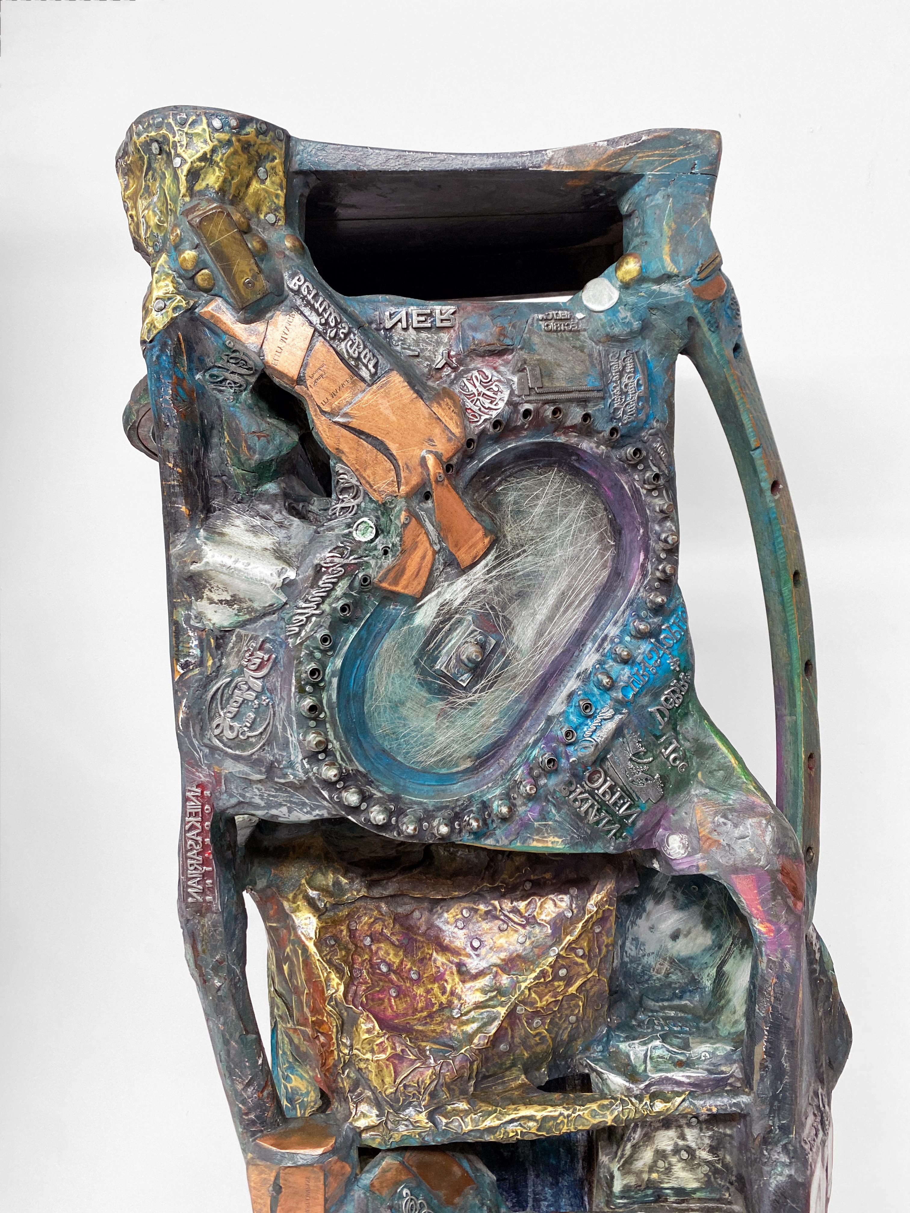 Técnica mixta Metal Art Escultura contemporánea de madera y piedra - Dos mujeres de pie 322 en venta 3