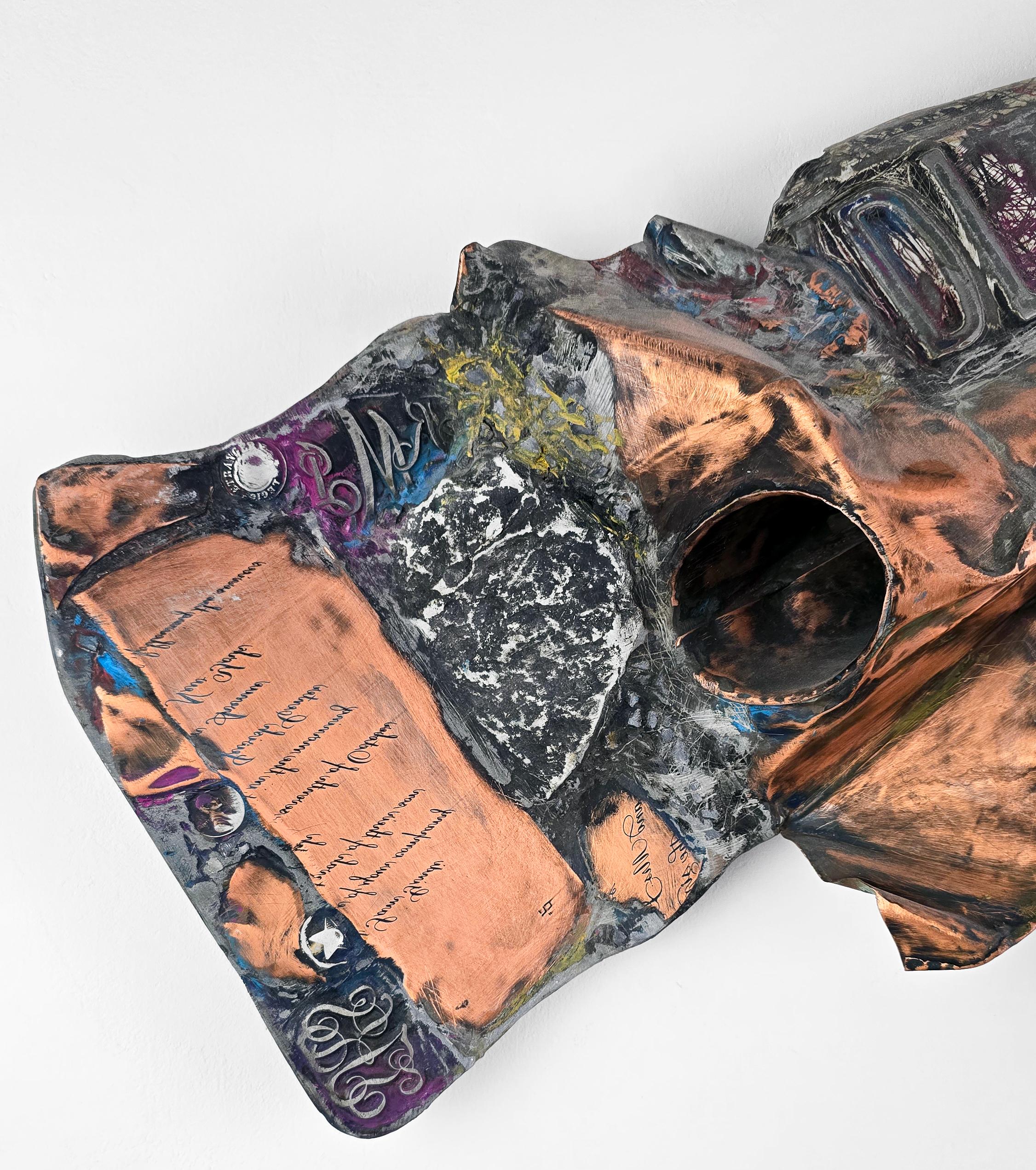 New York Tunnel 286 - Mixed Media Metal Wood Stone Sculpture murale contemporaine en vente 2