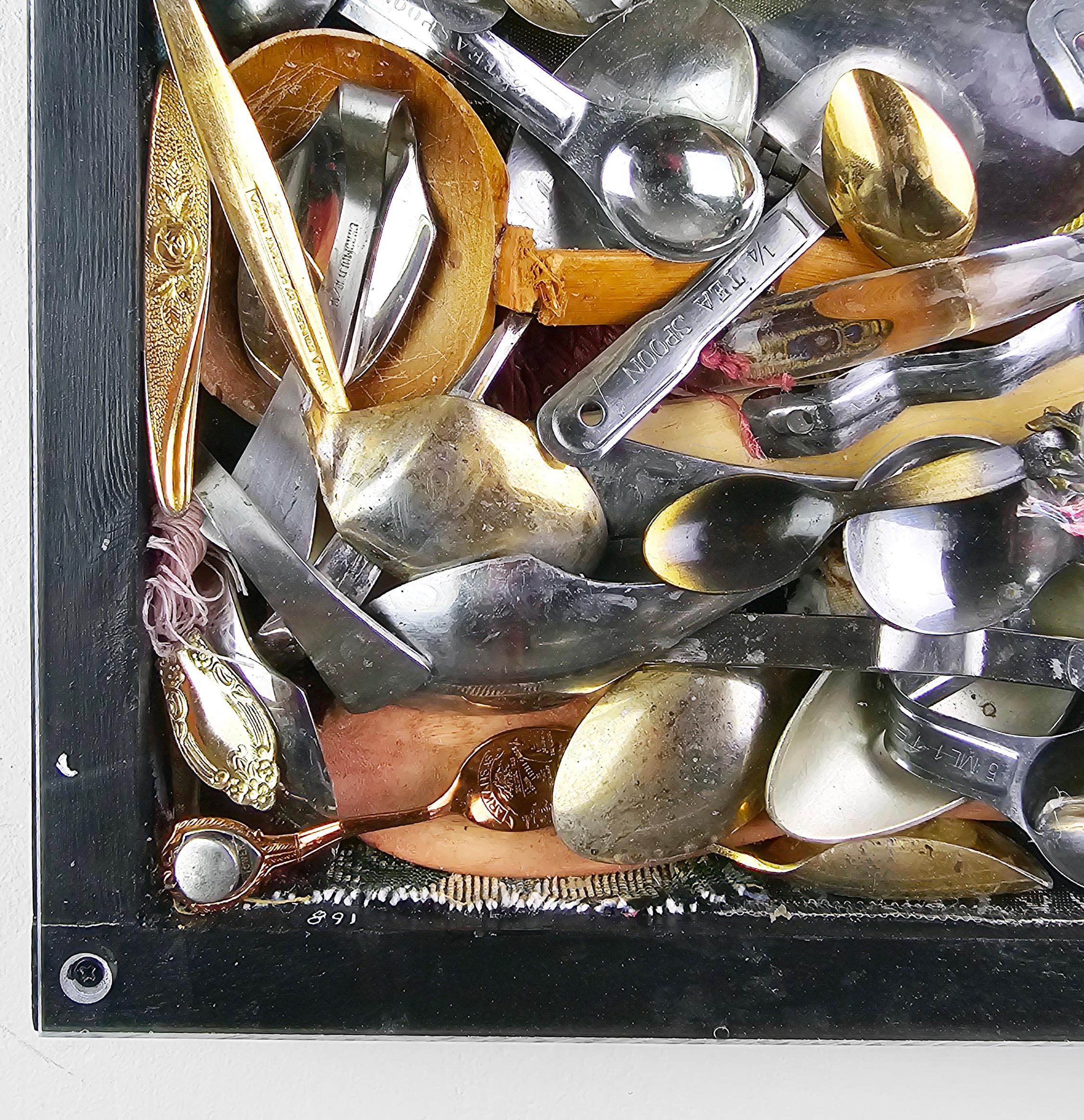 Löffel zu Muschel 891: Spoons ONLY - Zeitgenössische Assemblage-Skulptur mit gemischten Medien im Angebot 3