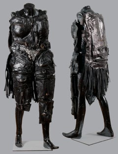 Linda Stein, Tough Love 683 - Sculpture en cuir contemporaine en techniques mixtes de mode