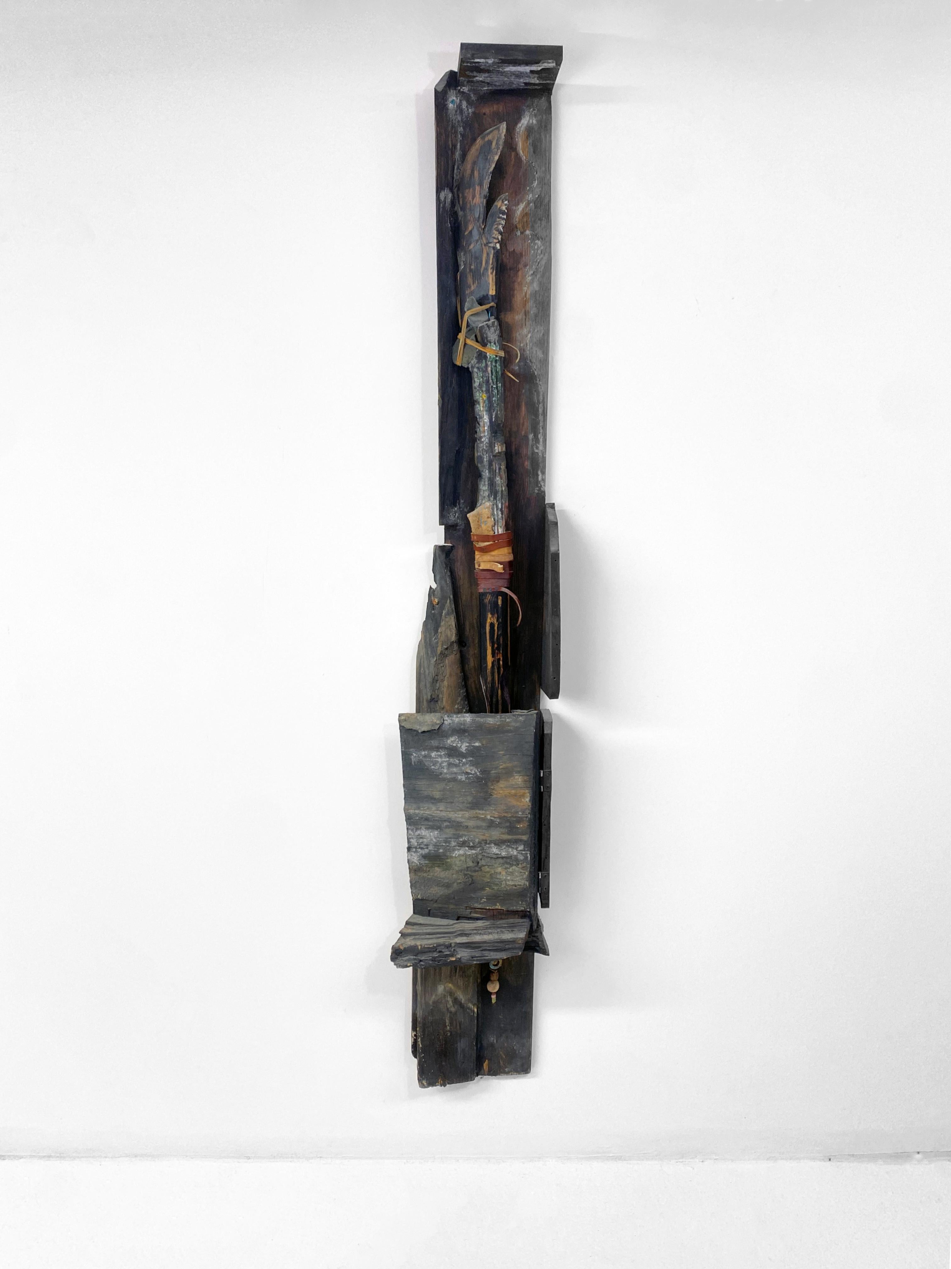 Holz, Metall, Stein, gemischte Medien Contemporary Sculpture - Staffelei Scepter 167