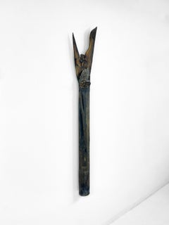 Holz, Stein, Leder, gemischte Medien Zeitgenössische Skulptur - Göttliches Zepter 153