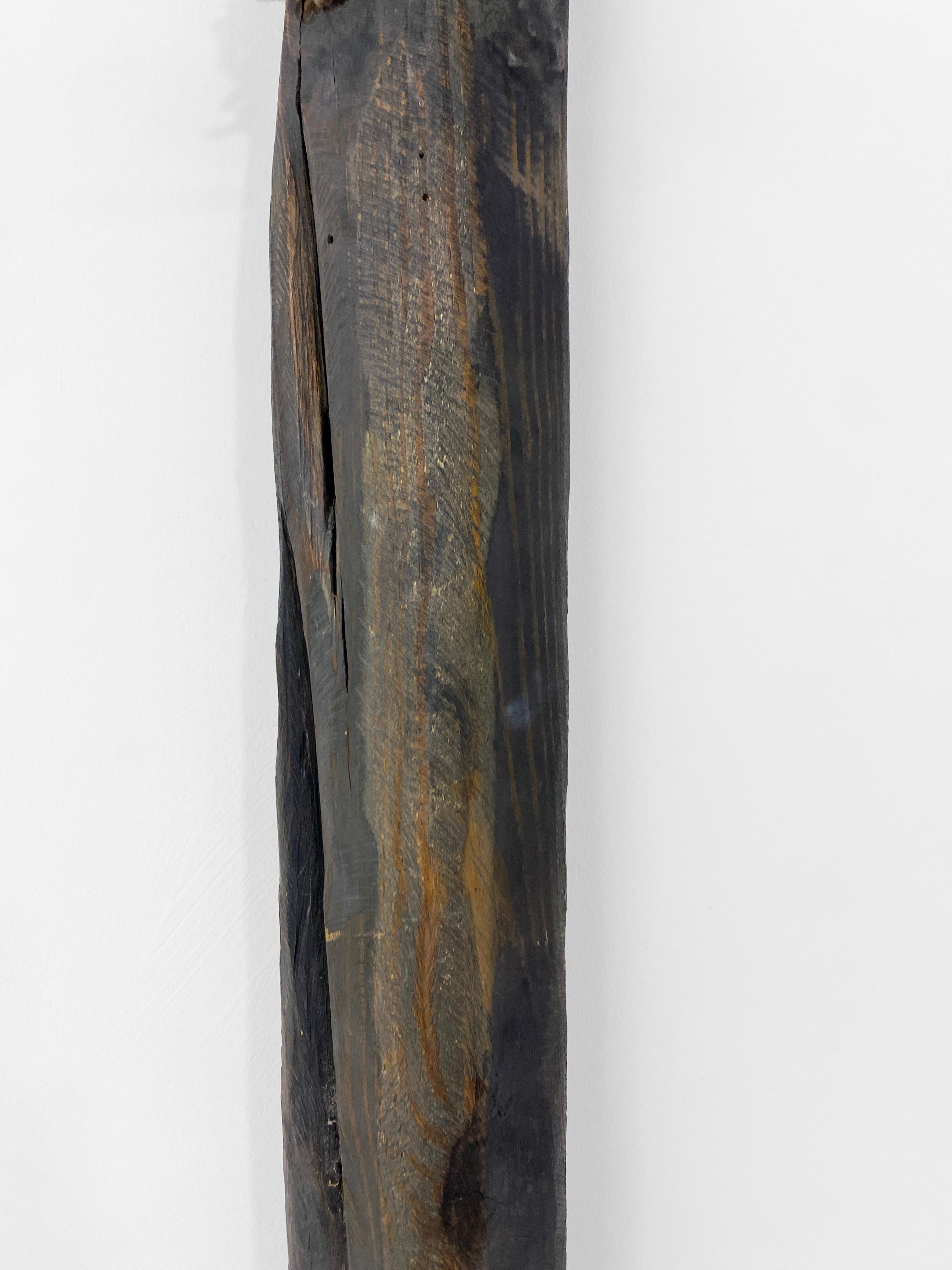 Scultura contemporanea in legno, pietra, pelle, tecnica mista - Scettro del divinatore 153 in vendita 1